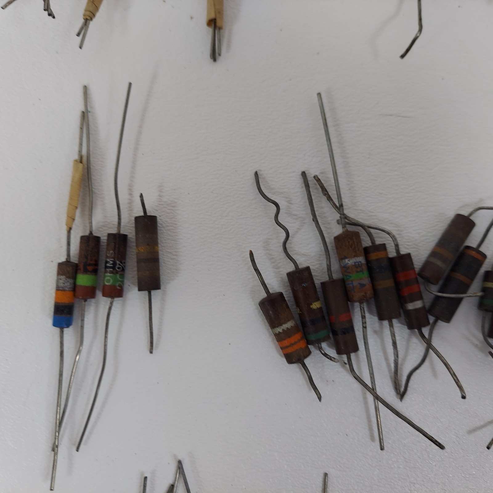 100+ Radio Electronic Carbon Comp Resistor Circuits Allen-Bradley IRC Wood Box