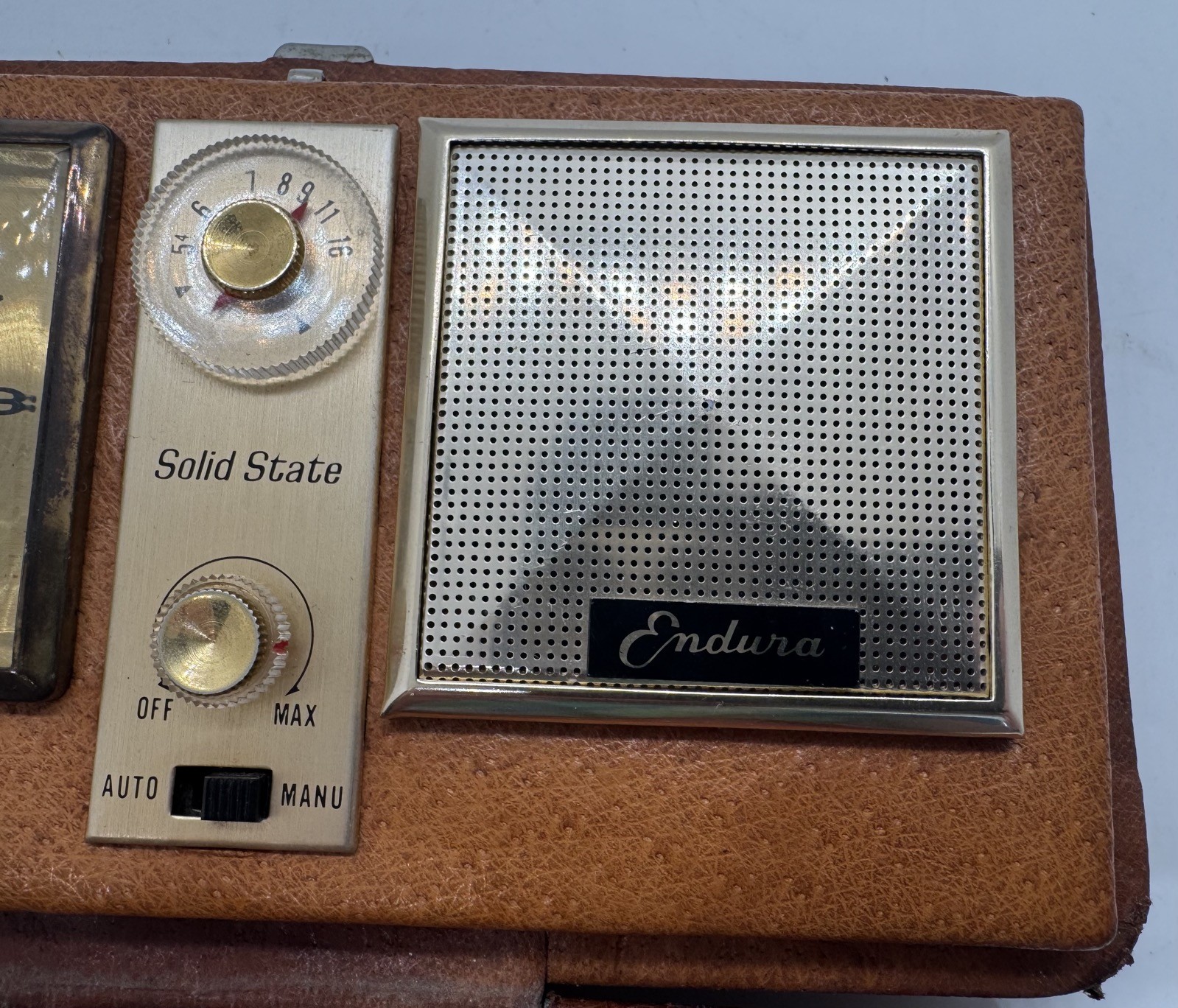 Vintage Endura Solid State Clock Radio Japan No. 103 – For Parts/Repair