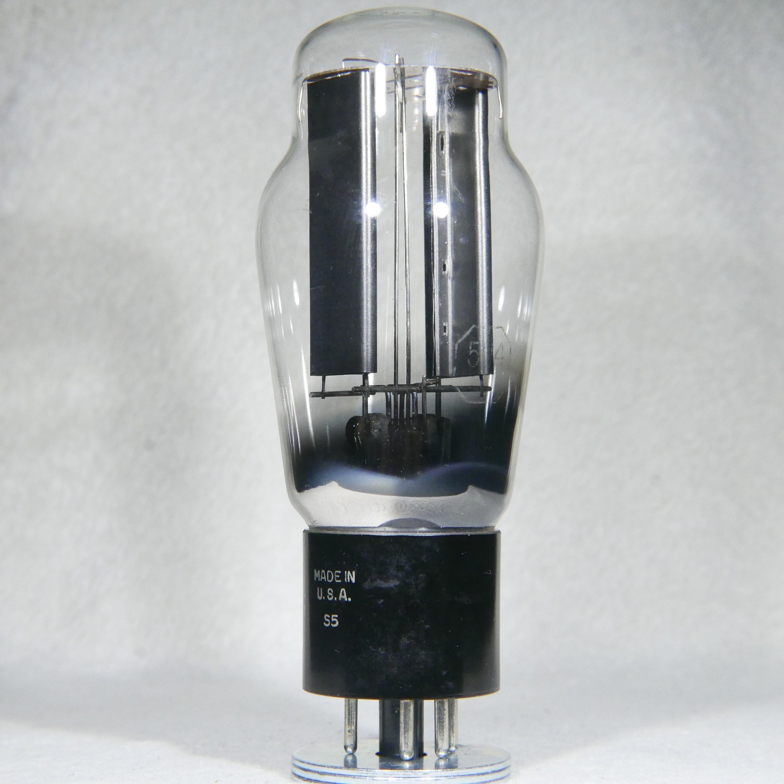 RCA 5U4G Hanging Filament Bottom Getter Smooth Black Plate USA 1942