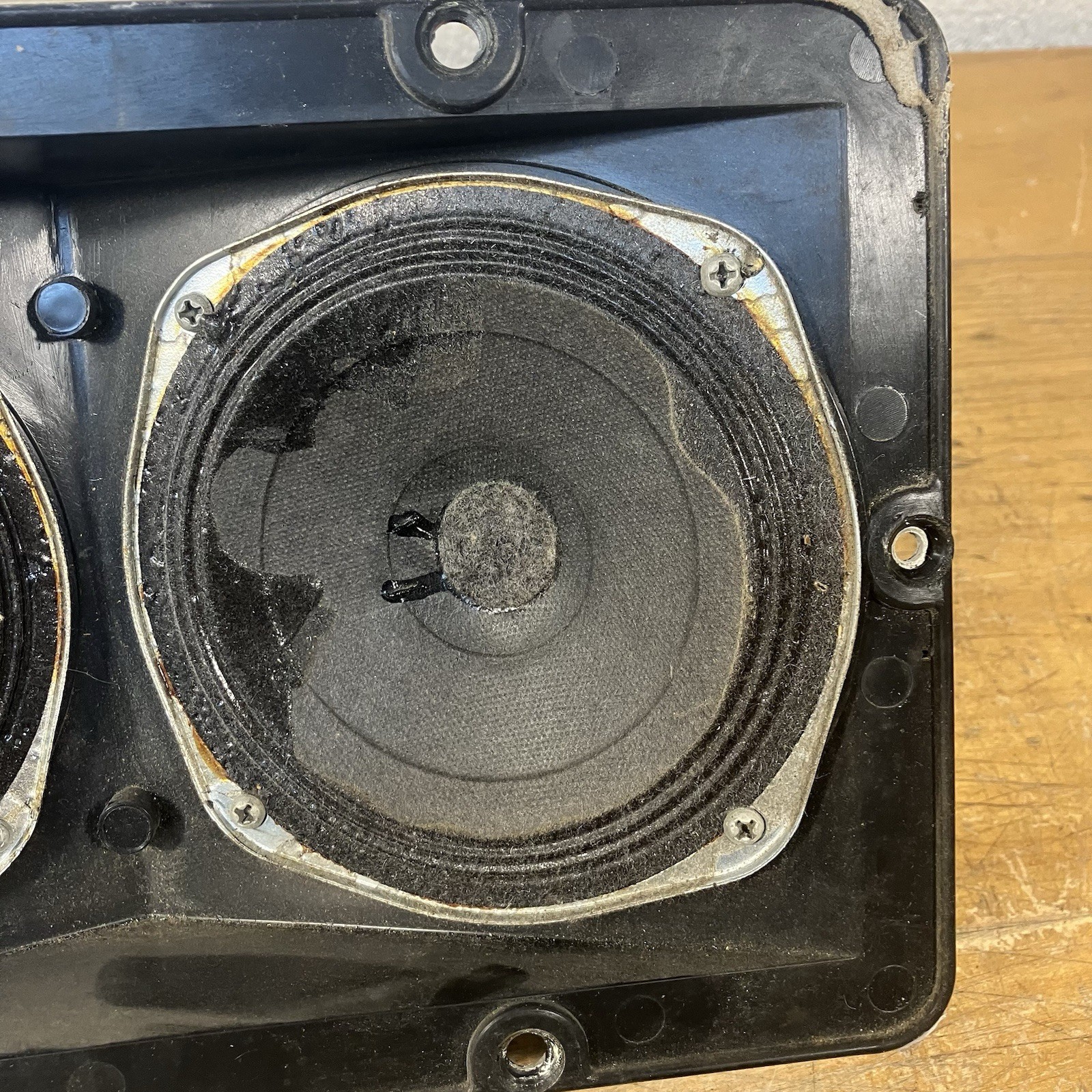 Acoustic Research AR 2 Dual Midrange/tweeters Speakers Tested and Working