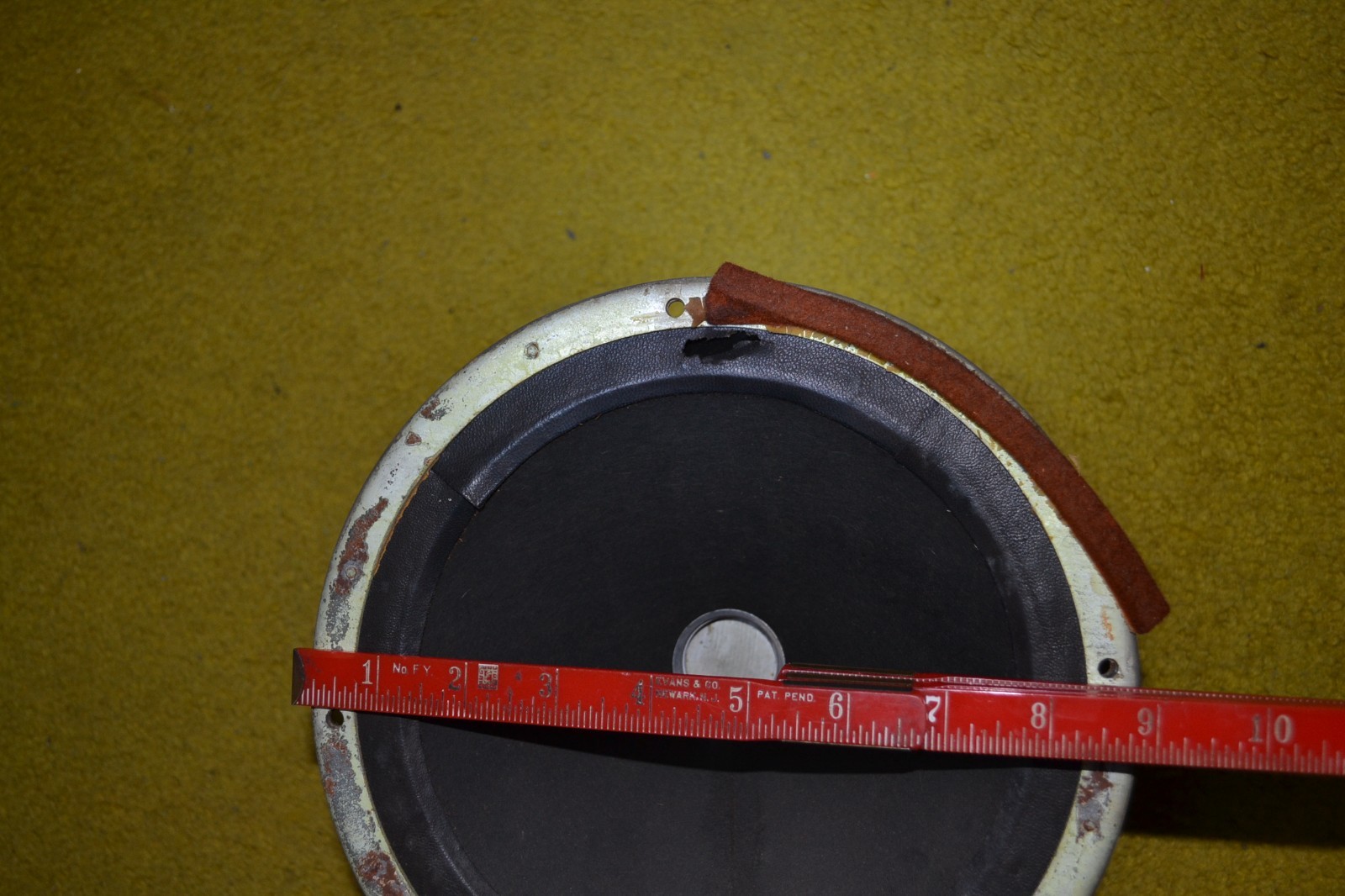 JENSEN / MAGNAVOX field coil pedestal speaker sounds Ok , original surround bad