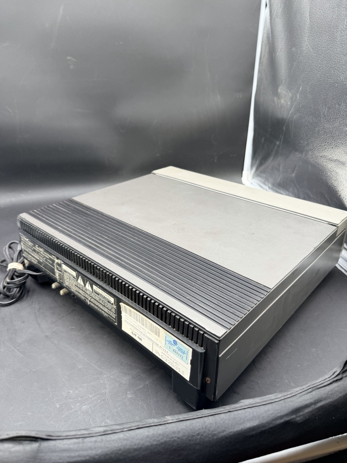 RCA SelectaVision SJT 100 Stereo VideoDisc Player Powers On