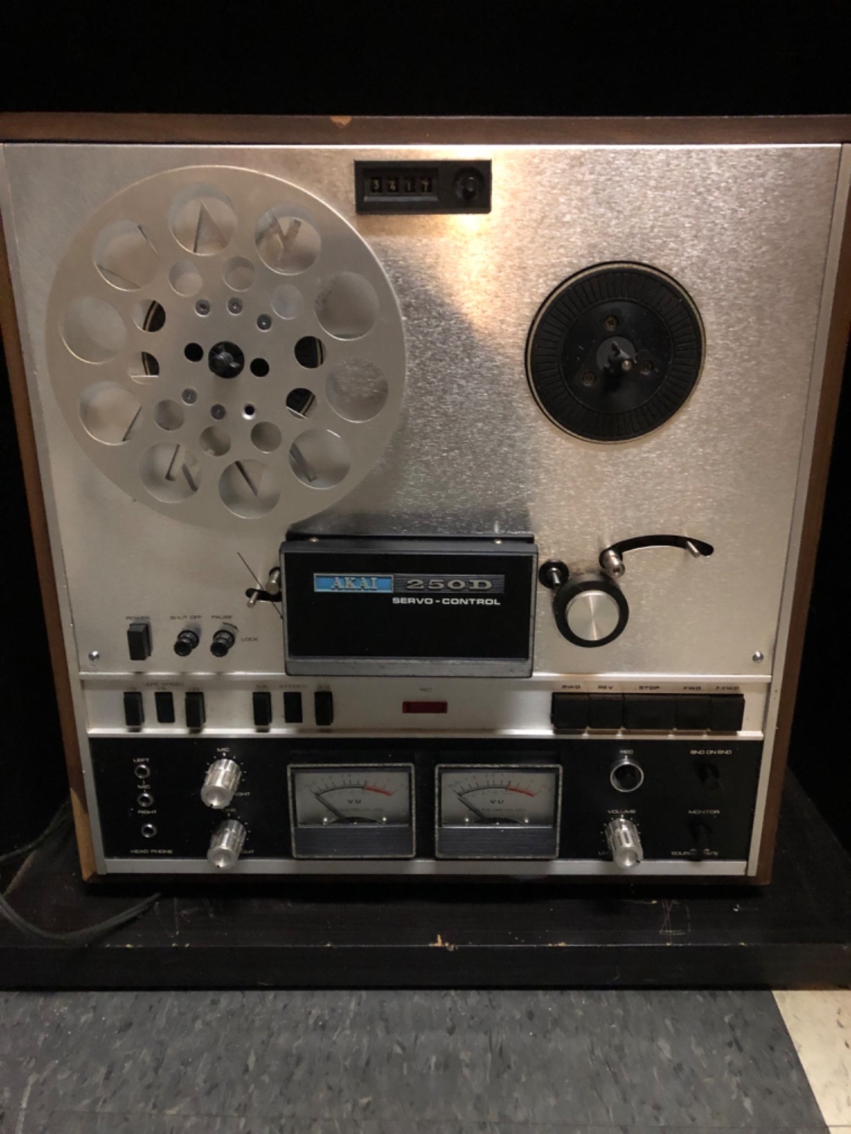 Clean Akai 250D Reel to Reel