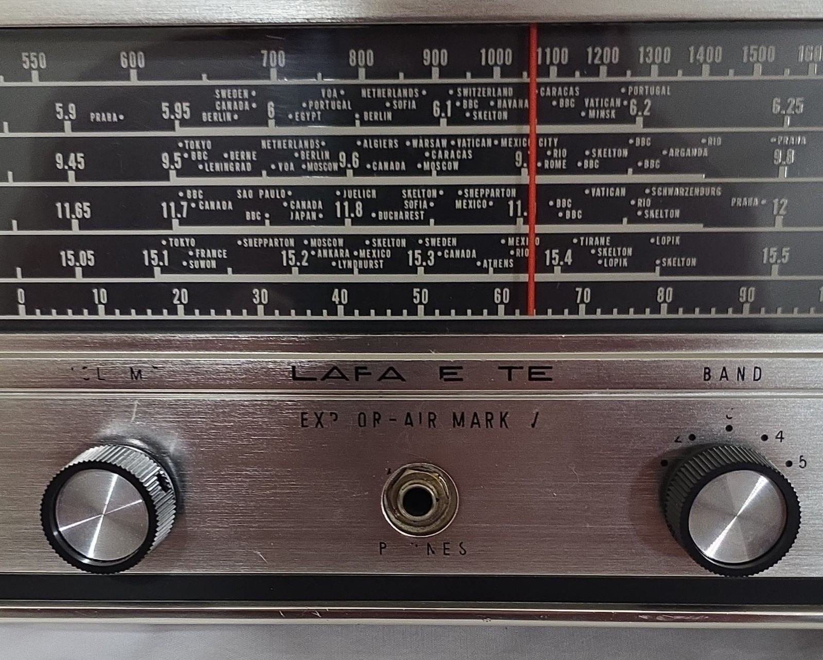 Vintage Lafayette Explor-Air Mark V Multi-Band Radio WORKING