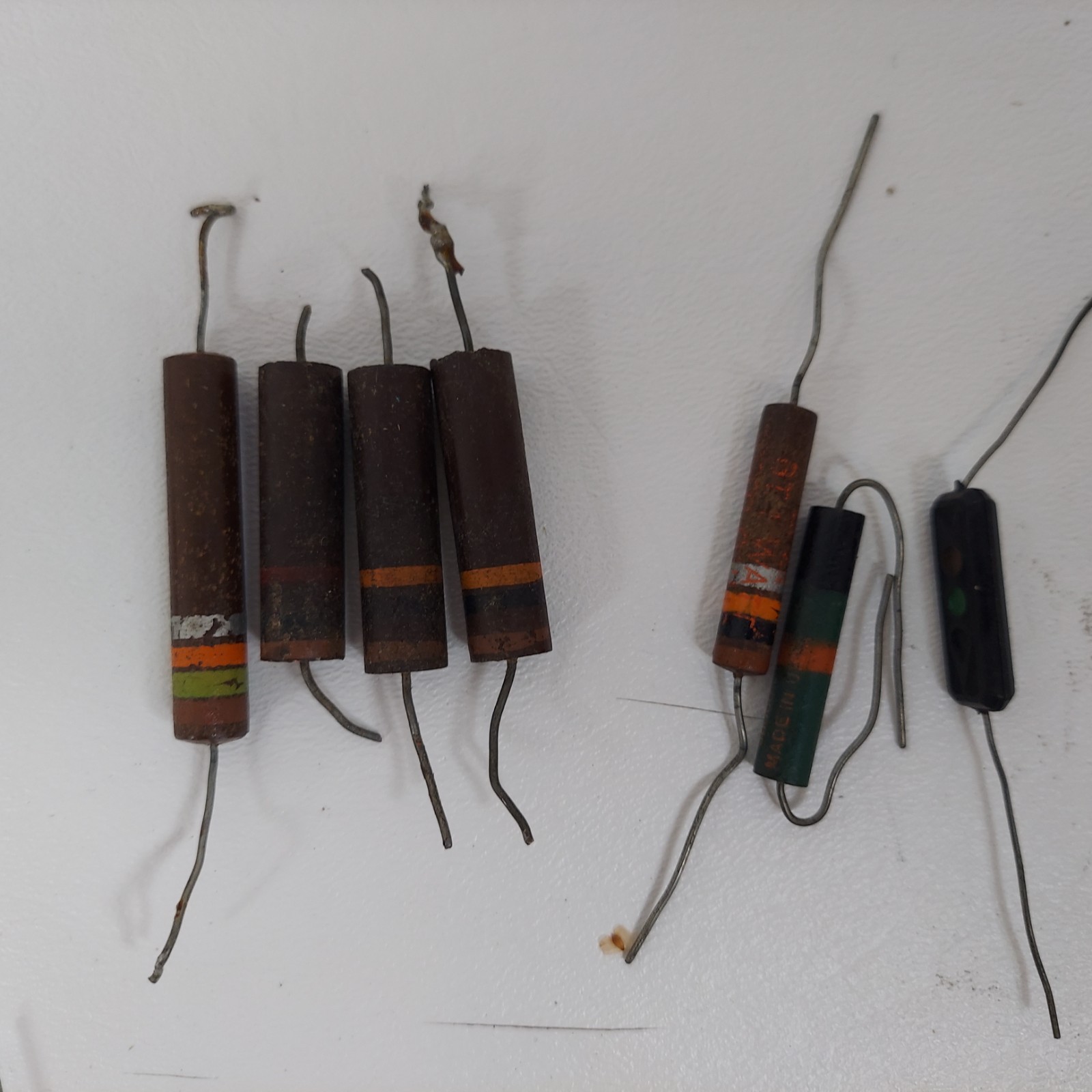 100+ Radio Electronic Carbon Comp Resistor Circuits Allen-Bradley IRC Wood Box