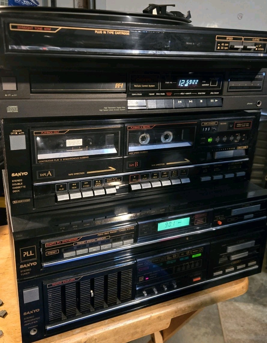 Vintage Sanyo Stereo Cassette Deck Model RD W686