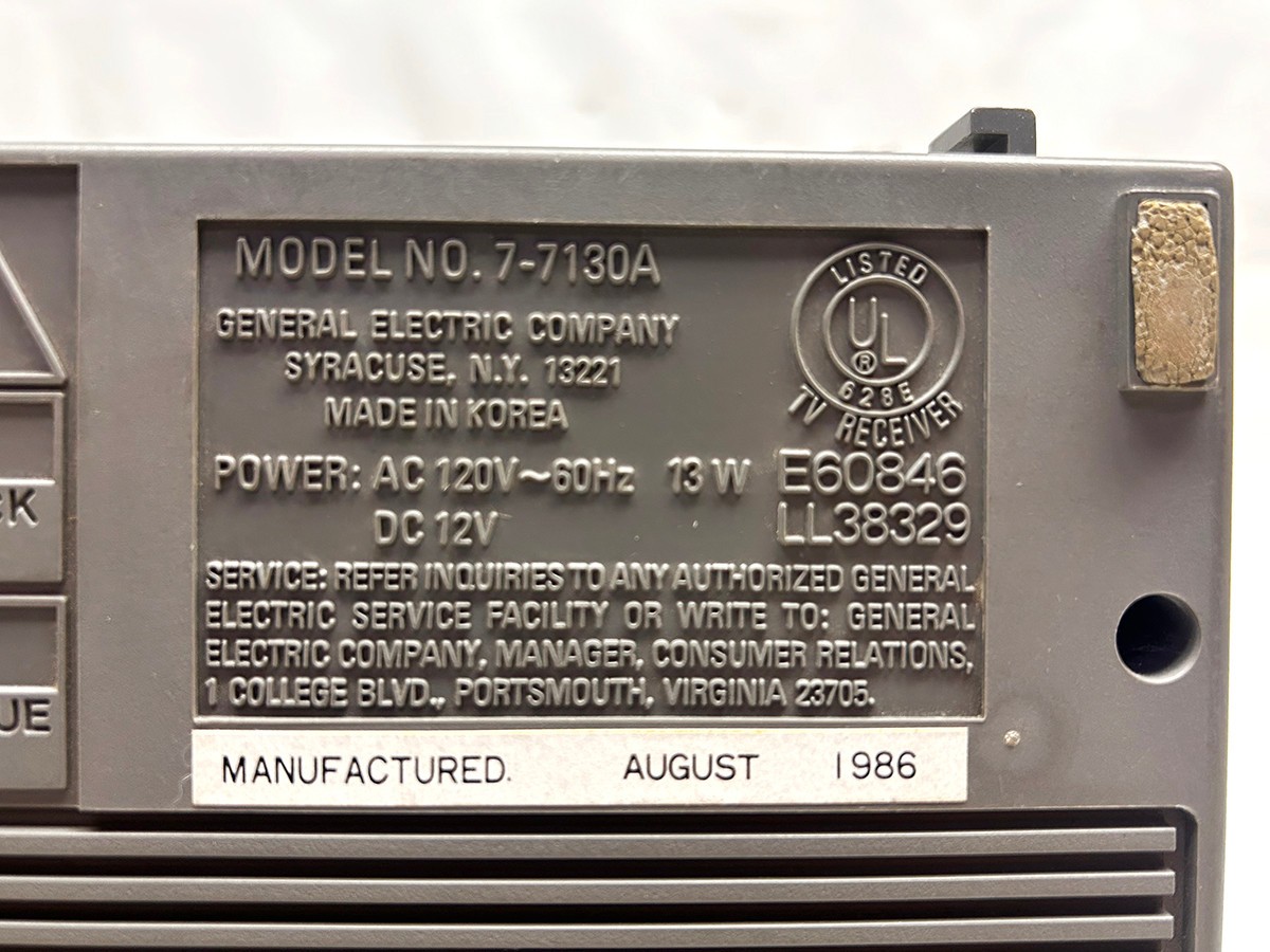Vintage General Electric GE Portable TV Model 7-7130A 1986 WORKING Clean!