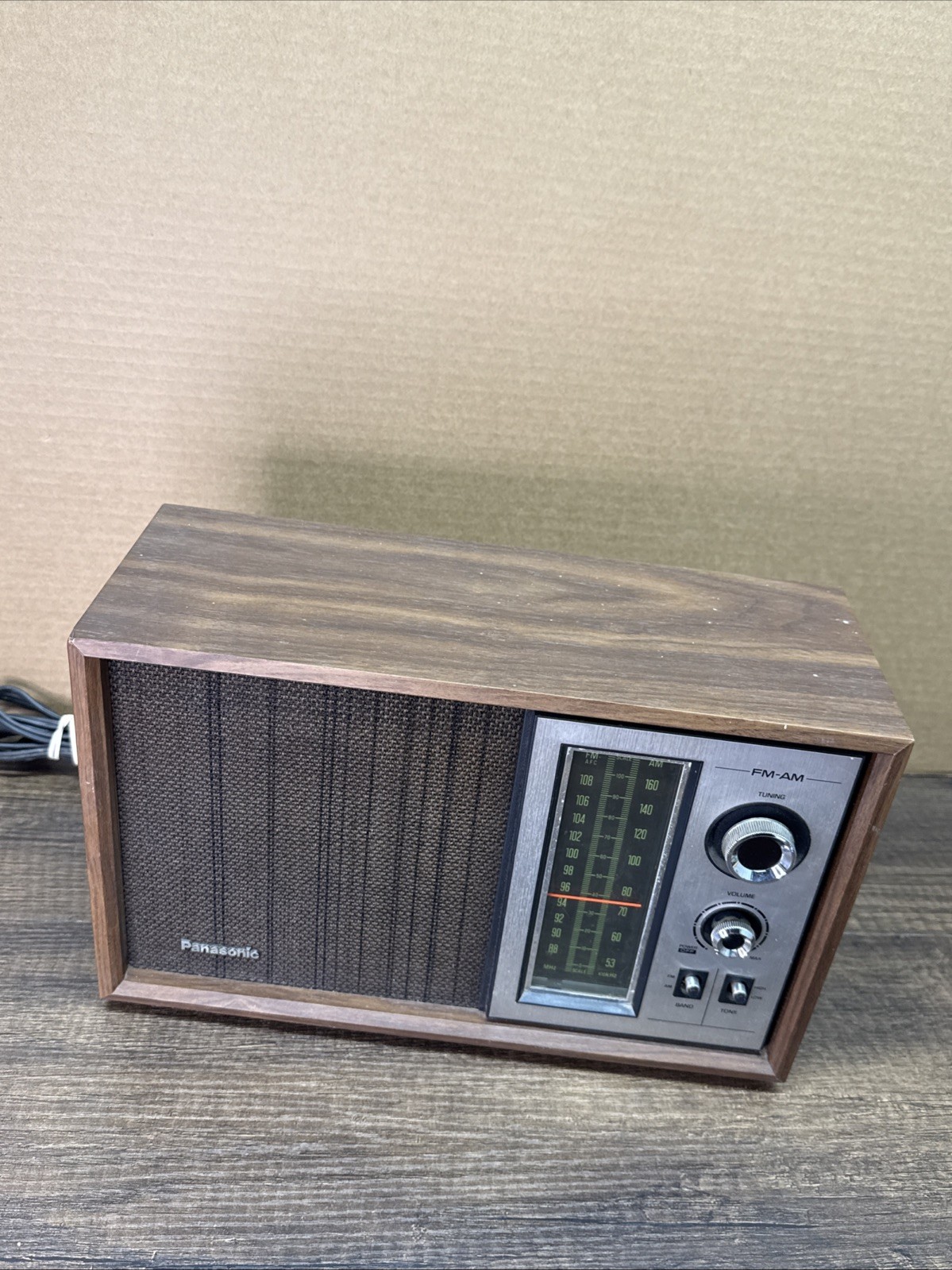 Works!! Vtg MCM Wood Grain PANASONIC #RE-6286 AM/FM Tabletop RADIO /Japan