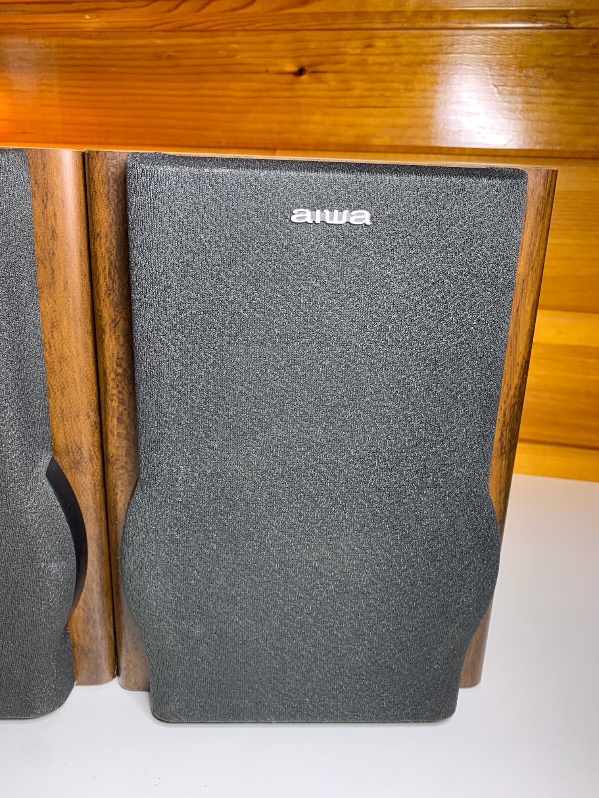 Vintage 1990s 90s AIWA Bookshelf Speakers SX-LM10 40 Watts 6 Ohms 2-Way Brown