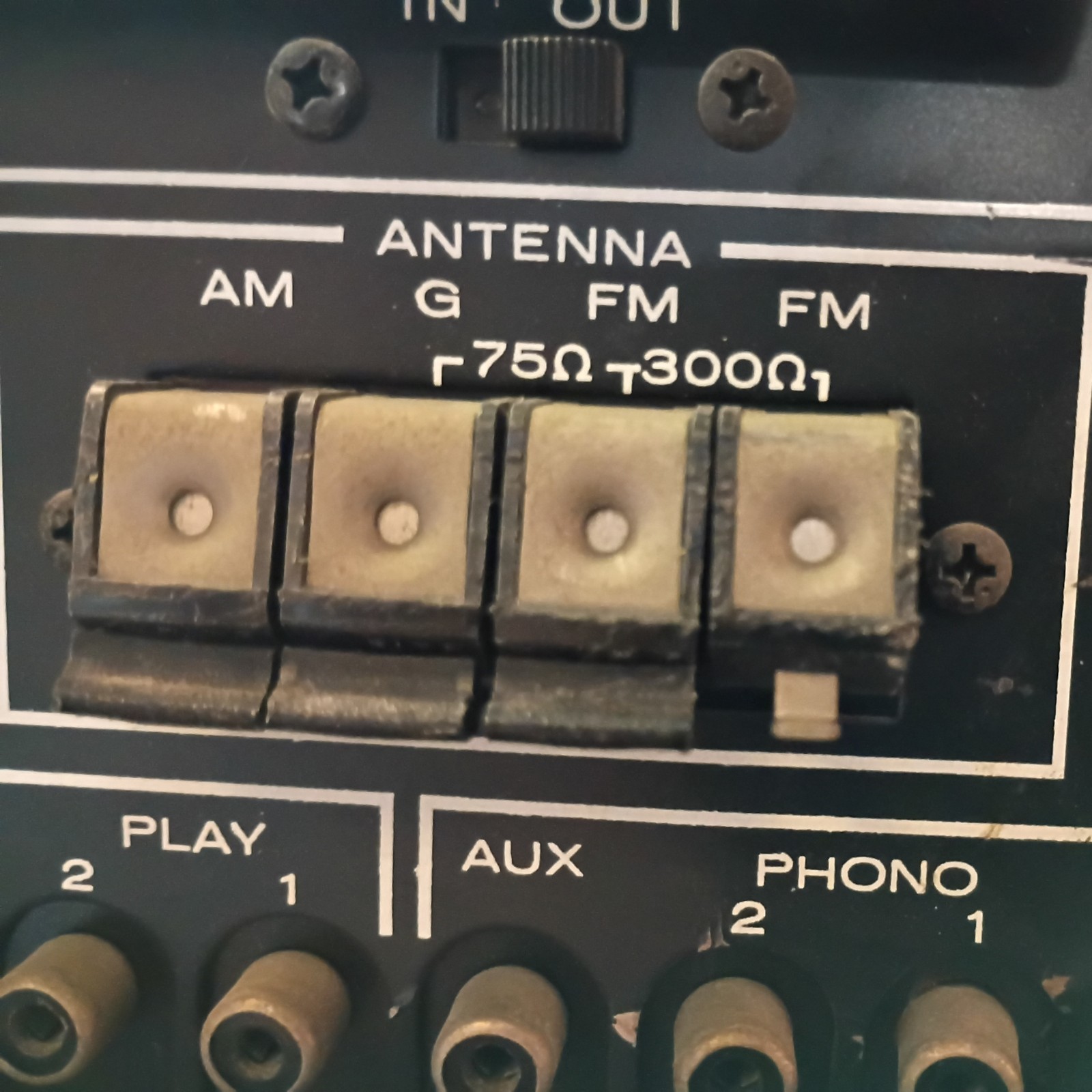 Marantz 2270 Stereophonic Receiver – Silver Faceplate – Cosmetic Wear – Read!