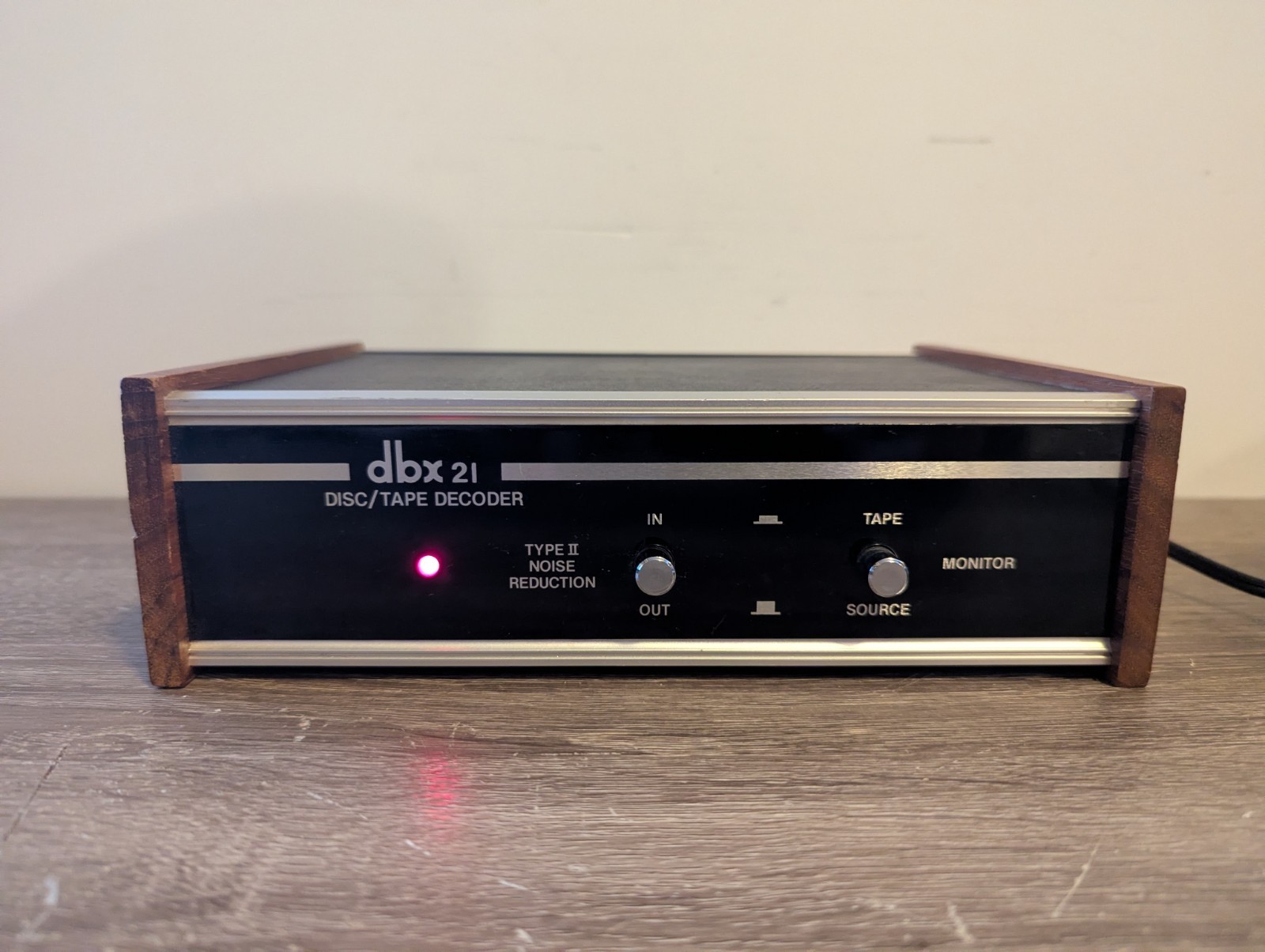Vintage DBX 21 Disc/ Tape Decoder Noise Reduction Model 21 USA Made – Tested
