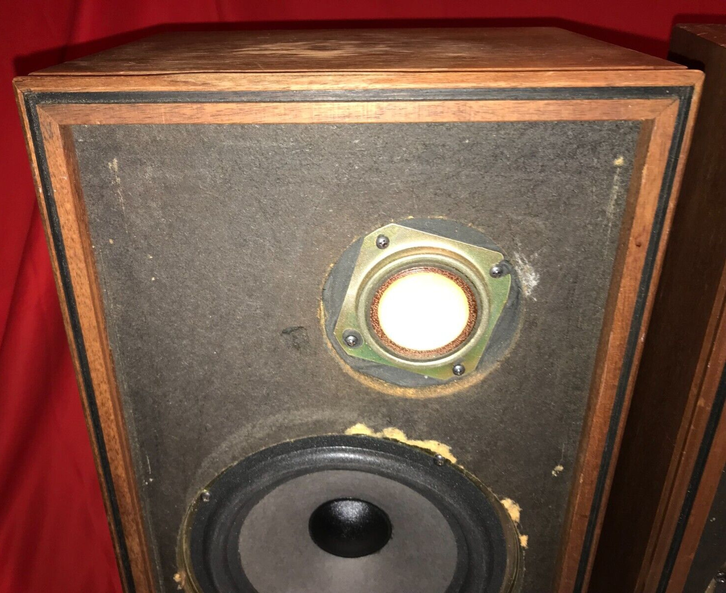 Vintage Pair Of Sony Speakers 2 Way 8″ Woofers Both Tested And Both Sound Great