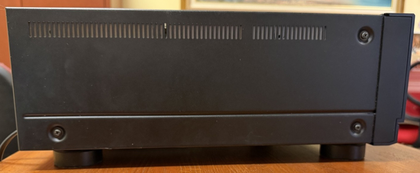 LUXMAN M-117 Power Amplifier. 200WPC Stereo or 450W bridged Mono Very Nice!