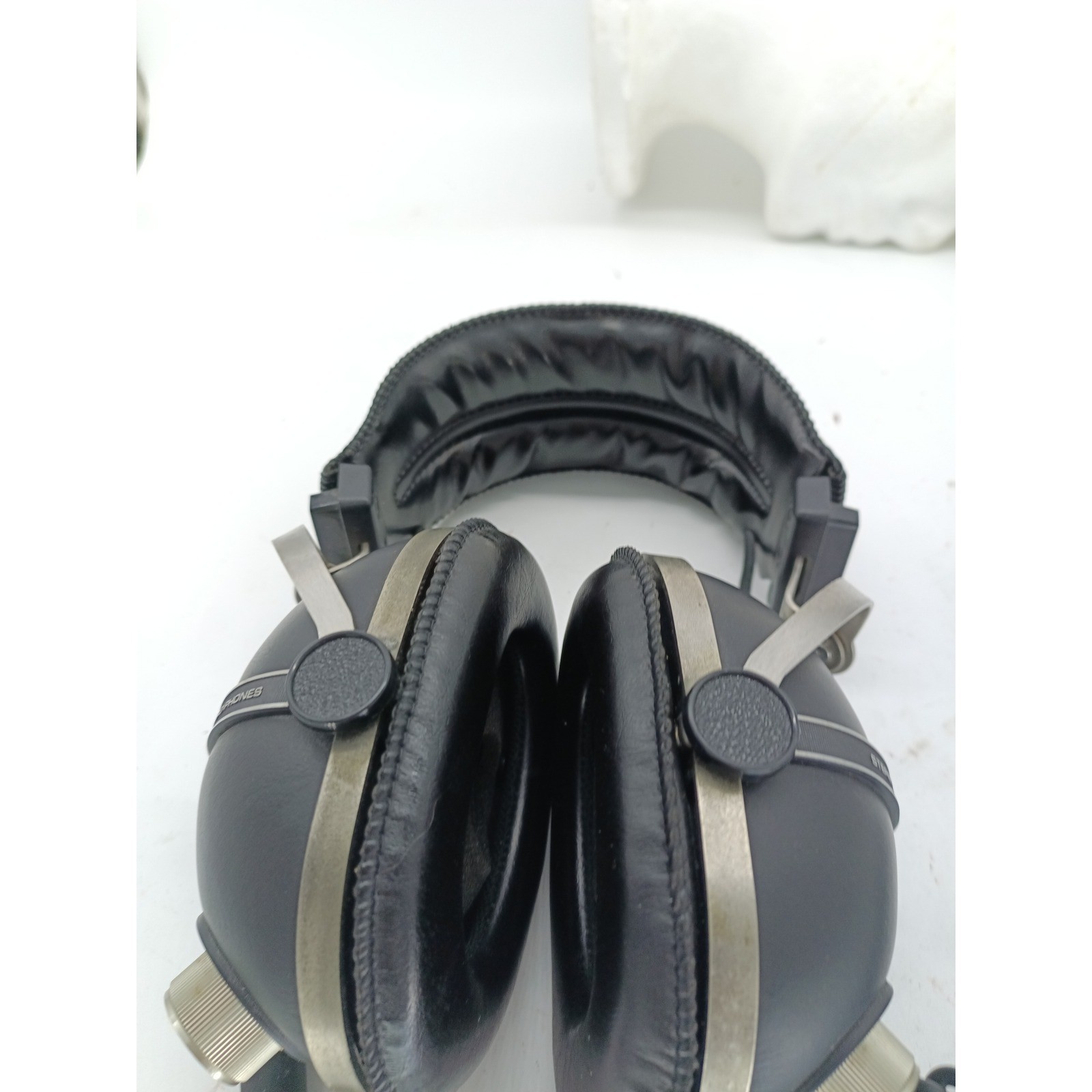 Vintage Pioneer SE-405 Stereo Headphones Black Silver Japan 1/4 Jack WORKS! r3