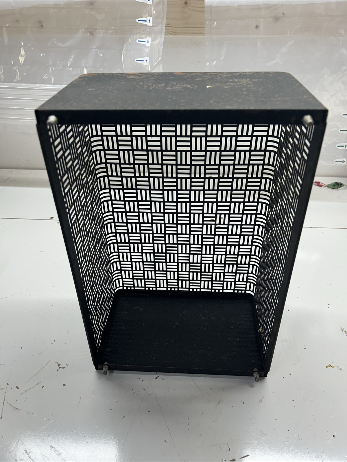 Vintage Heathkit W5M Amplifier Tube Cover Cage