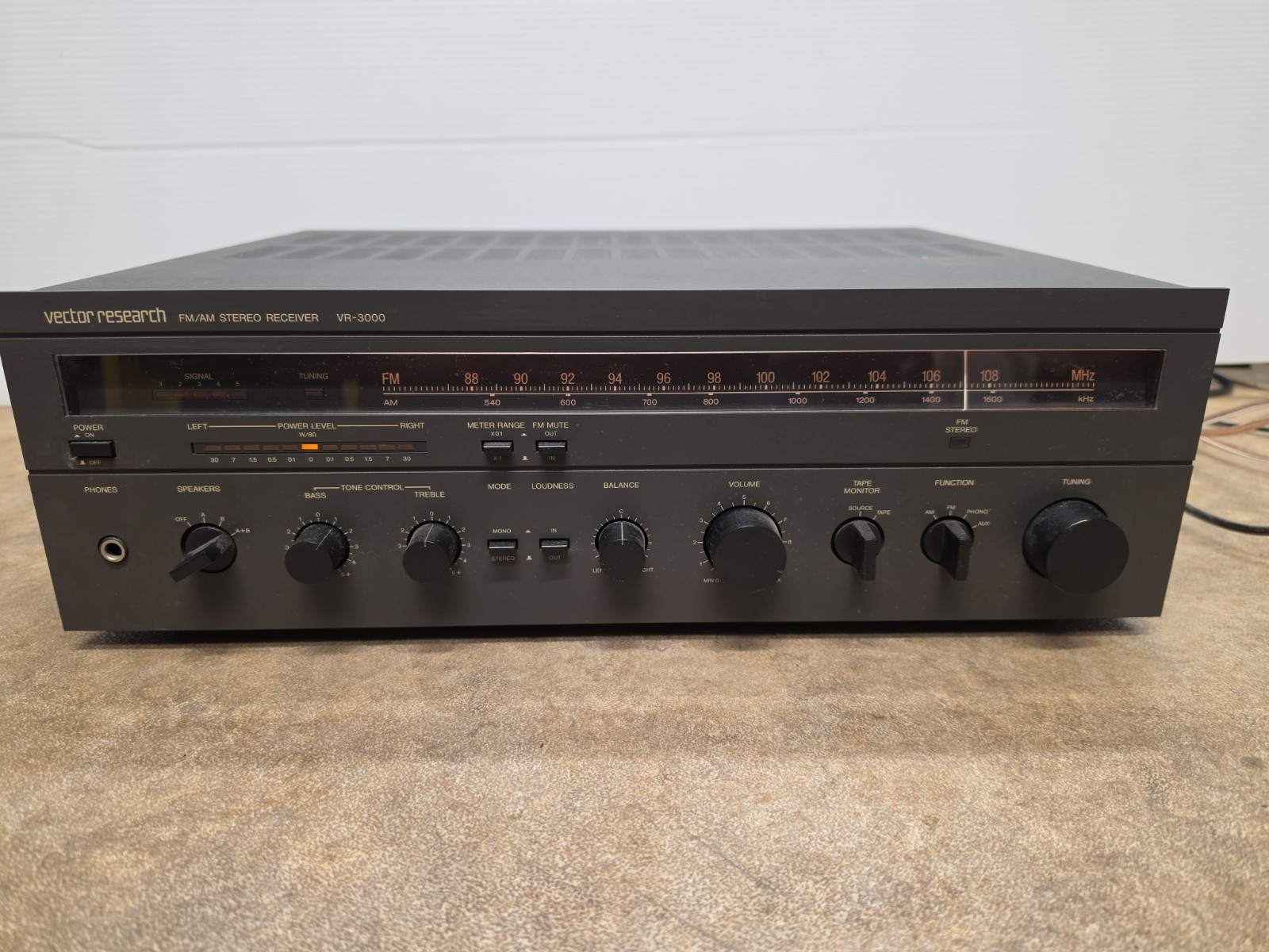 Vector Research VR-3000 Stereo Receiver – Tested & Clean!