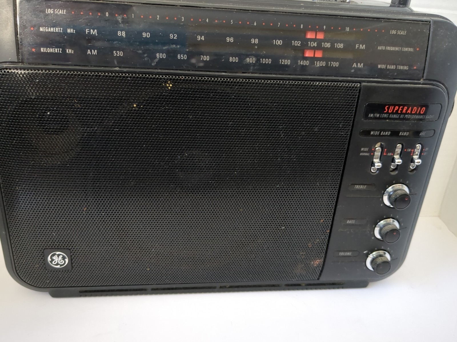 Vintage GE Superadio Long Range AM FM Hi Performance Super Radio 7-2887B TESTED