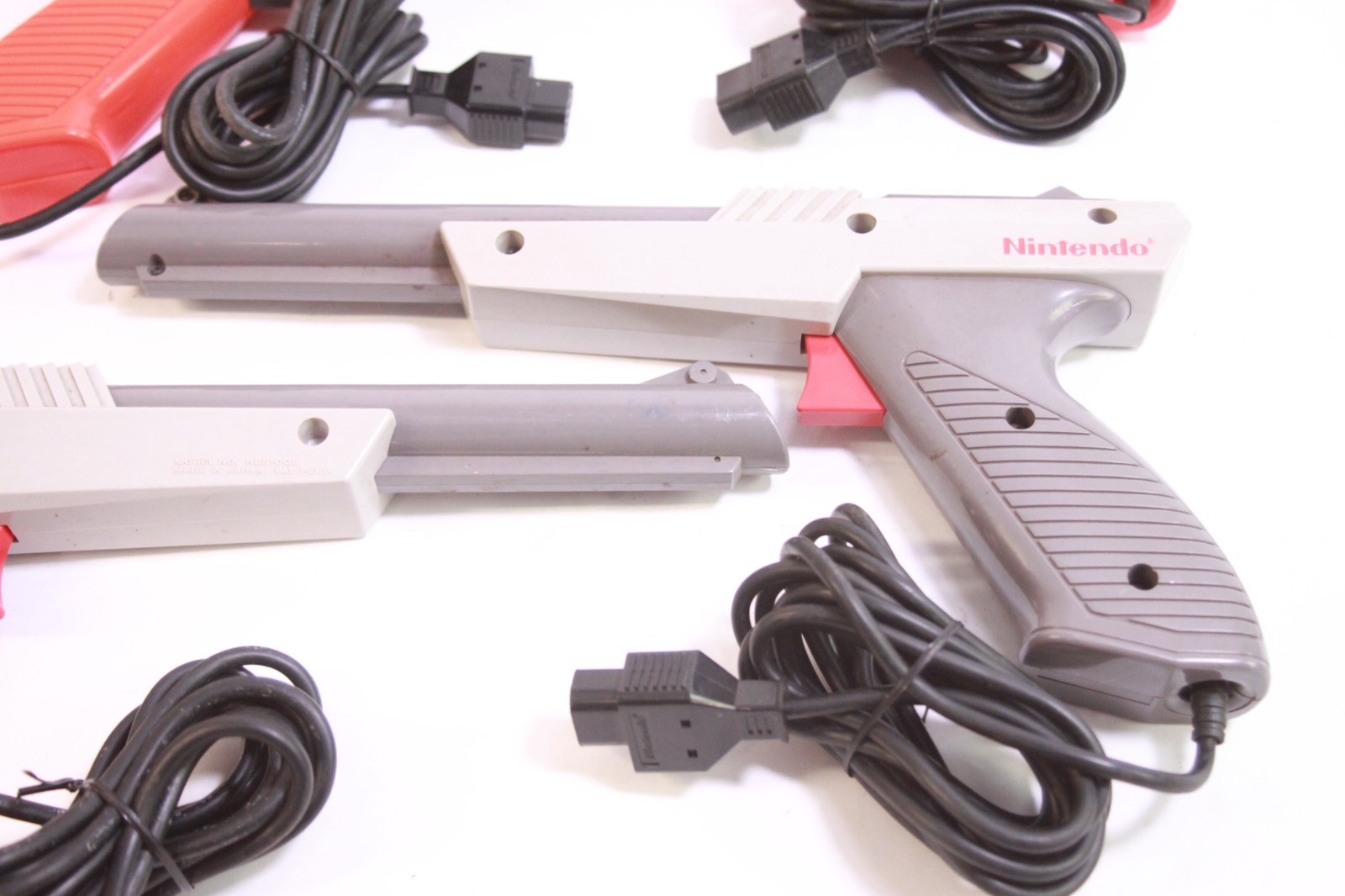 Lot of 4 Nintendo NES Zapper Light Gun Mixed Colors Read For Parts