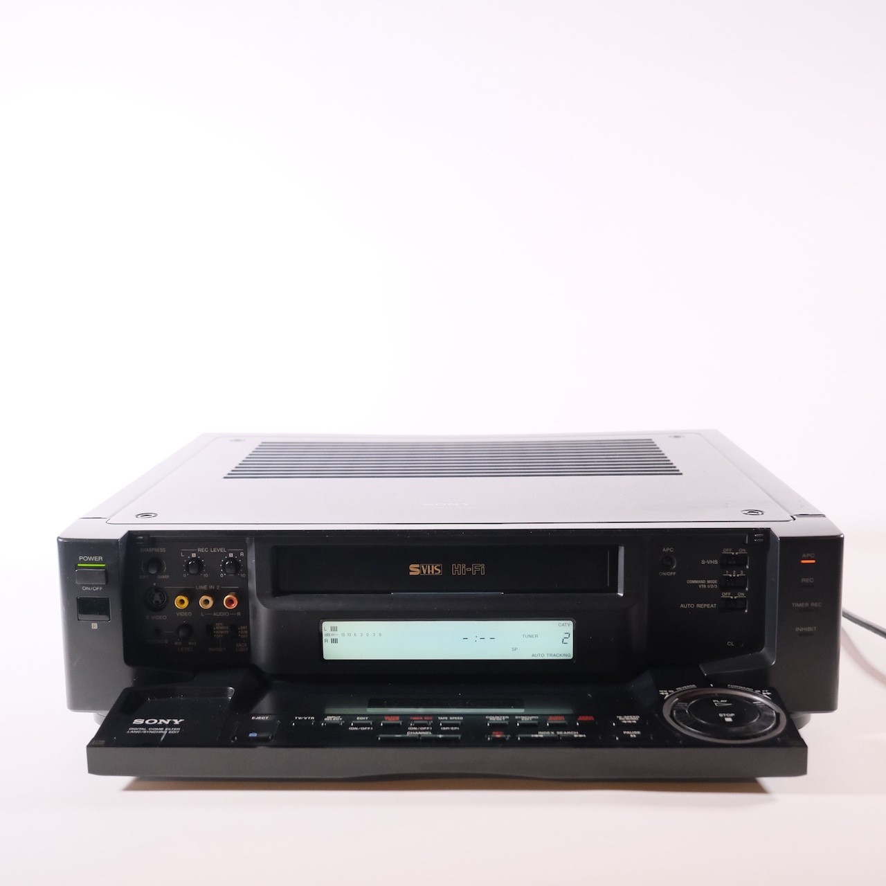 SONY SVO 2000 Professional VCR S-VHS Player recently serviced WORKING!