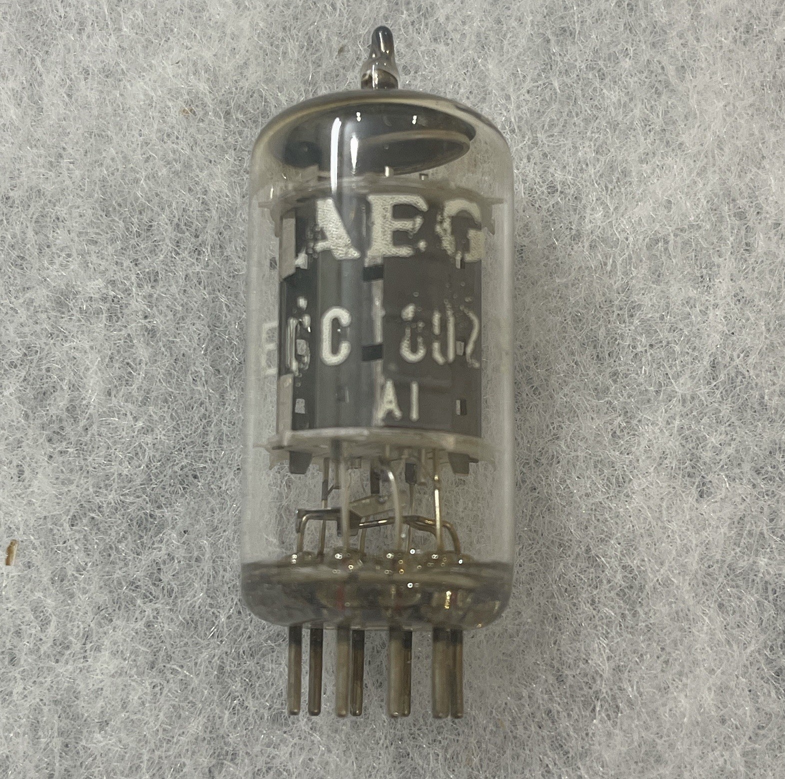 Telefunken ECC802S ECC82 12AU7 Diamond Bottom Ribbed NOS Tested Balanced