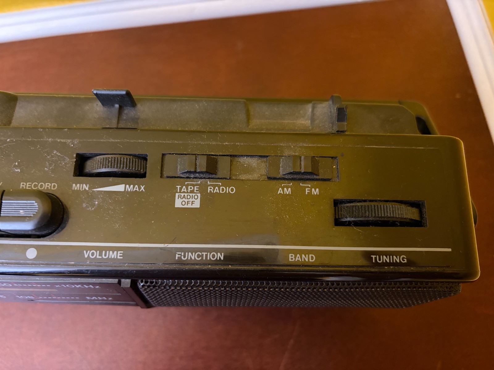 Vintange Electro Brand Portable AM/FM Radio Cassette Player Model 7937 Tested
