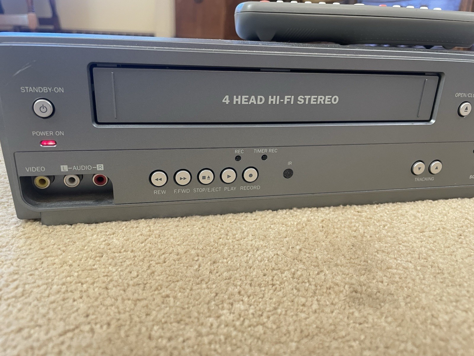 Magnavox DV225MG9 DVD/VCR Combo Player/Recorder W/ Remote TESTED WORKS