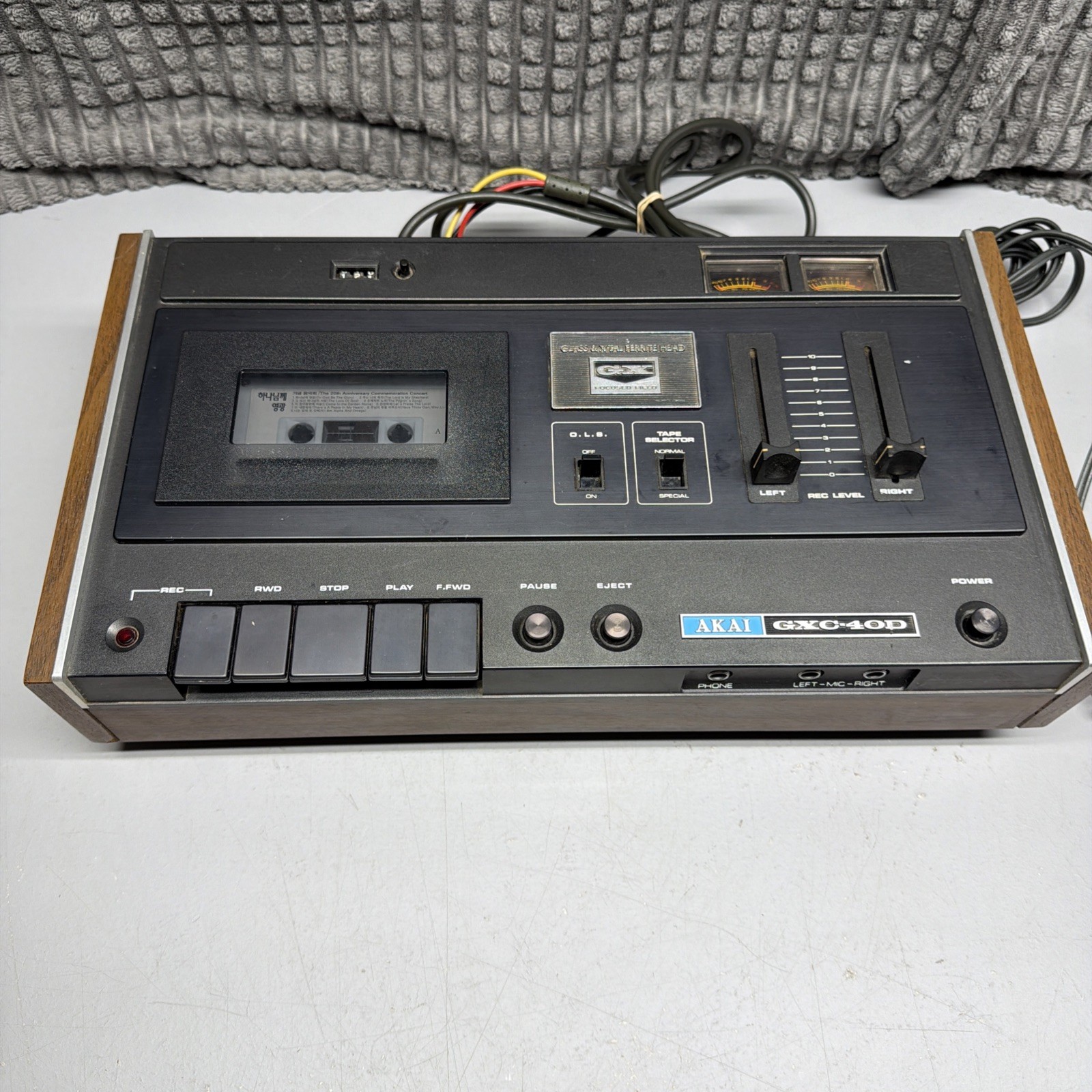 Vintage Akai GXC 40D Stereo Cassette Tape Deck Mult-Voltage TESTED Good Conditio
