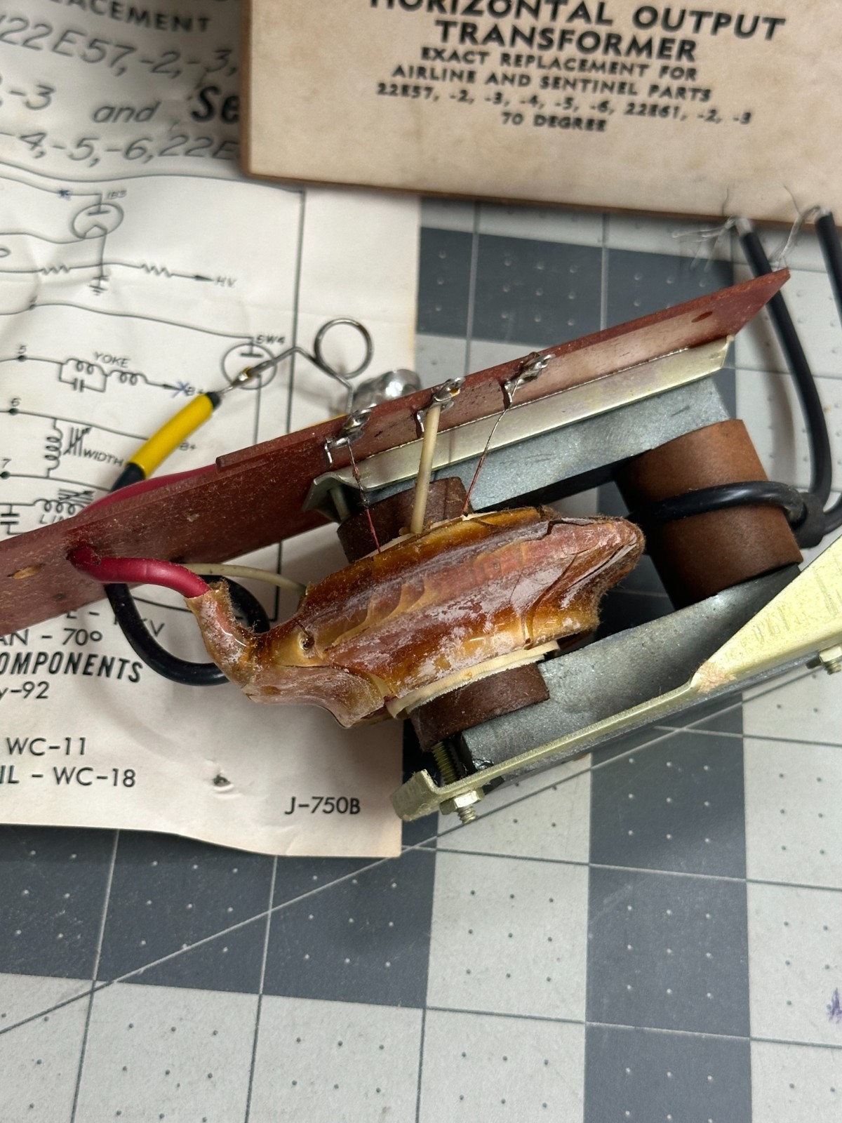 2-pack lot Halldorson FLY-92 Transformer Horizontal Output 70 DEG Sentinel 22E57