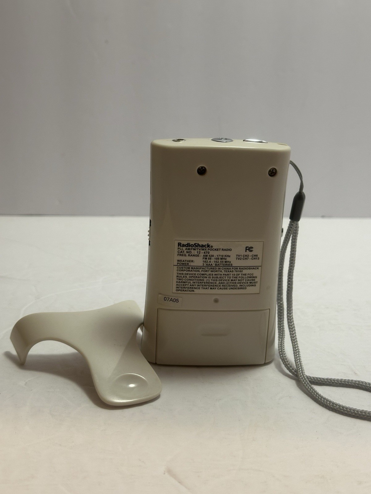 RadioShack 12-470 AM/FM/TV/Weather Band Pocket Radio Digital Stereo Tested