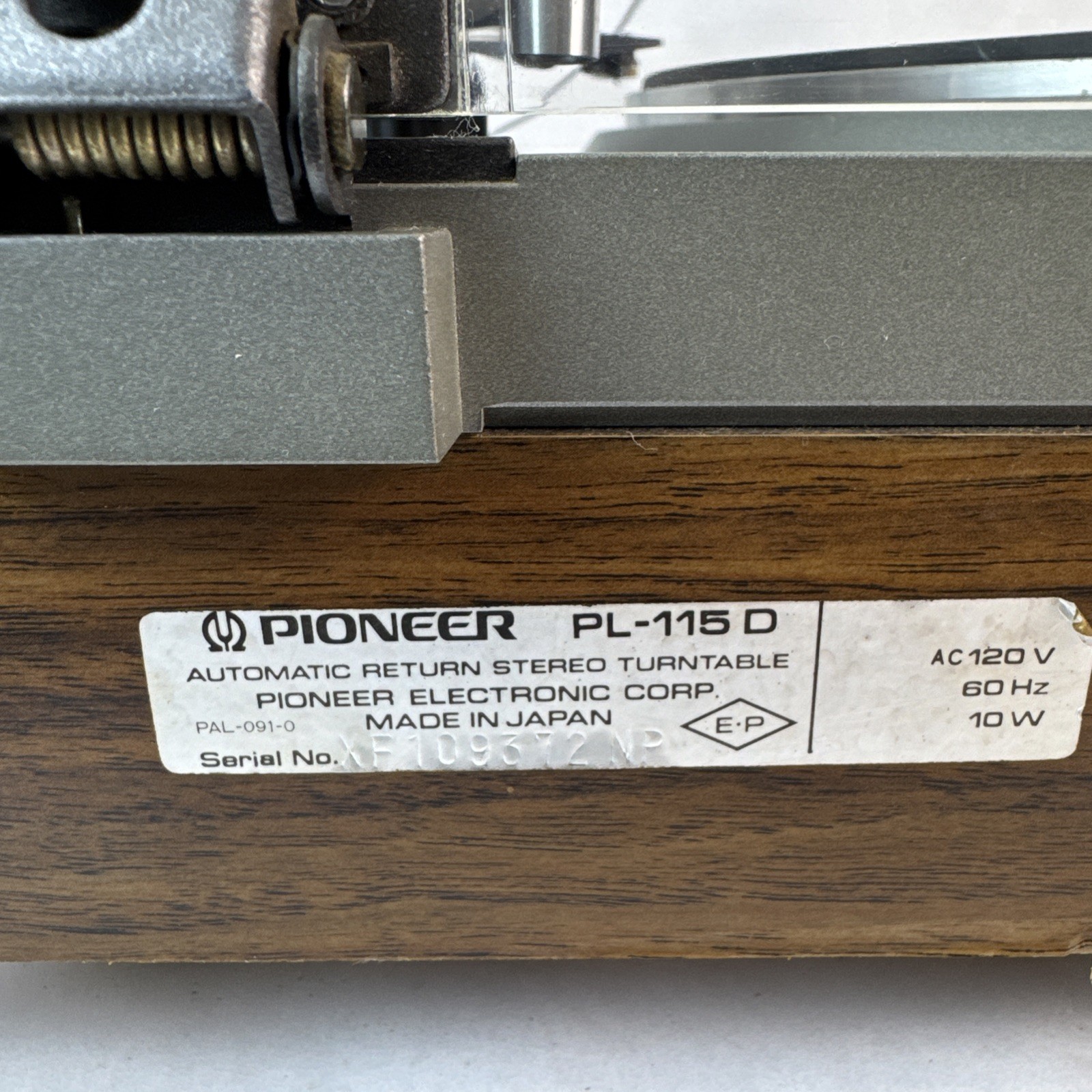 Pioneer PL-115D 2-Speed Belt-Drive Automatoc Return Stereo Turntable