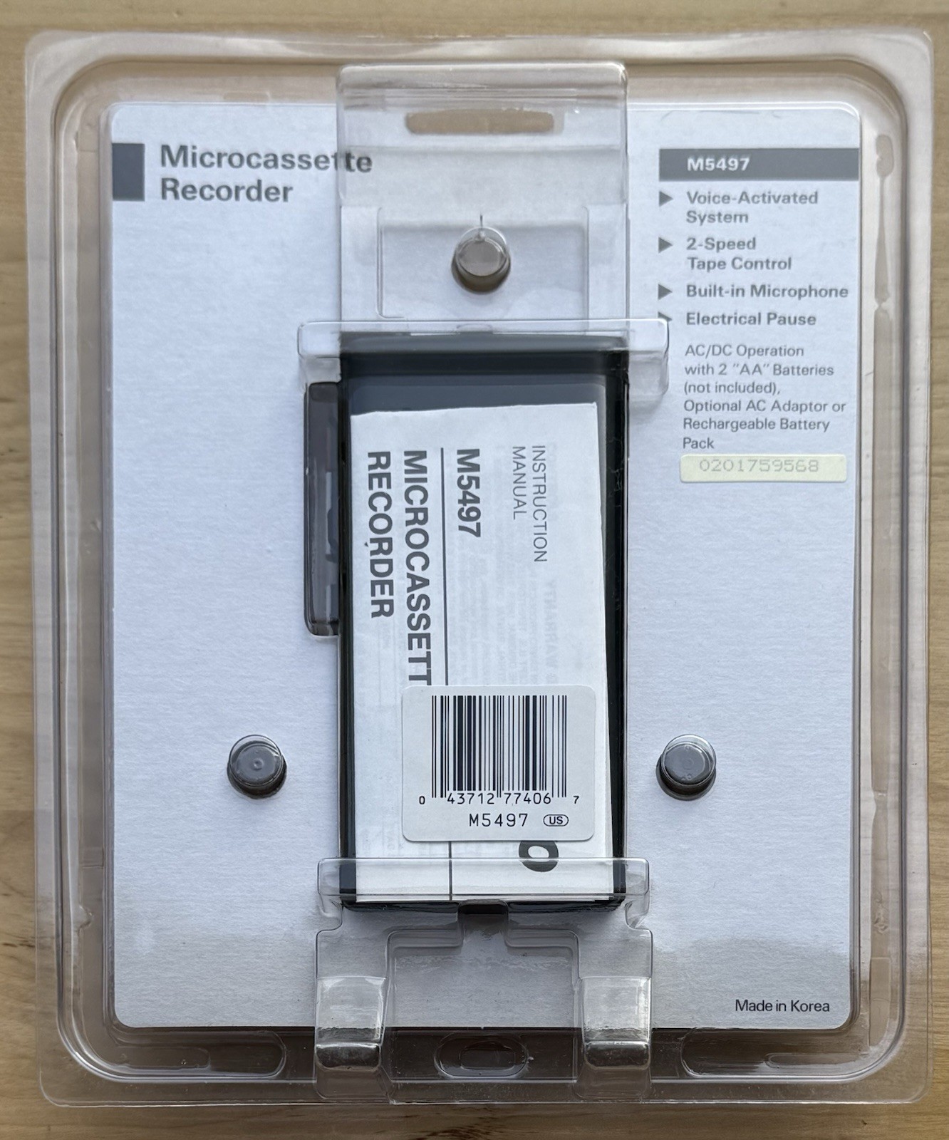 Sanyo M-5497 Micro Cassette Recorder,, Voice Activated System, Factory Sealed