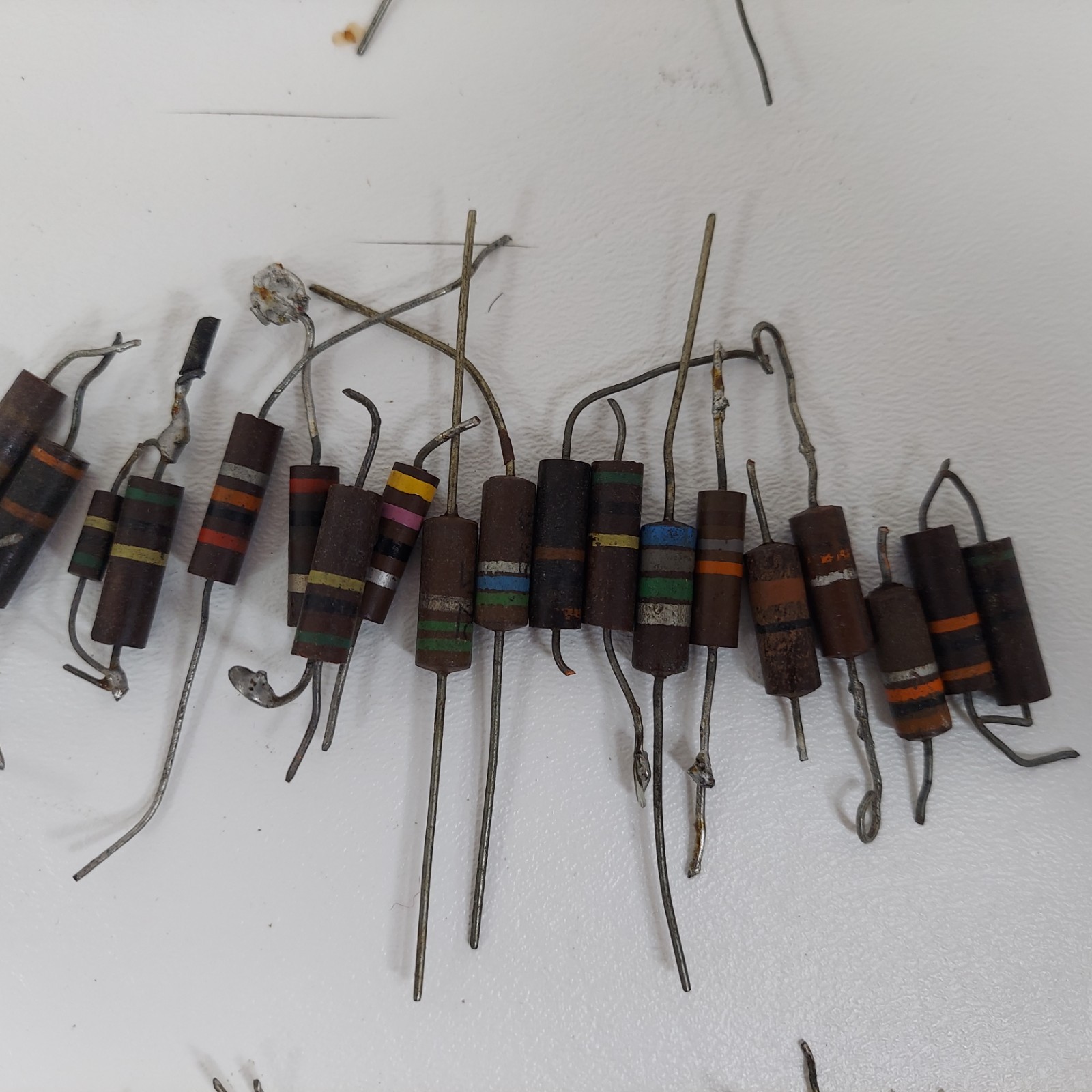 100+ Radio Electronic Carbon Comp Resistor Circuits Allen-Bradley IRC Wood Box