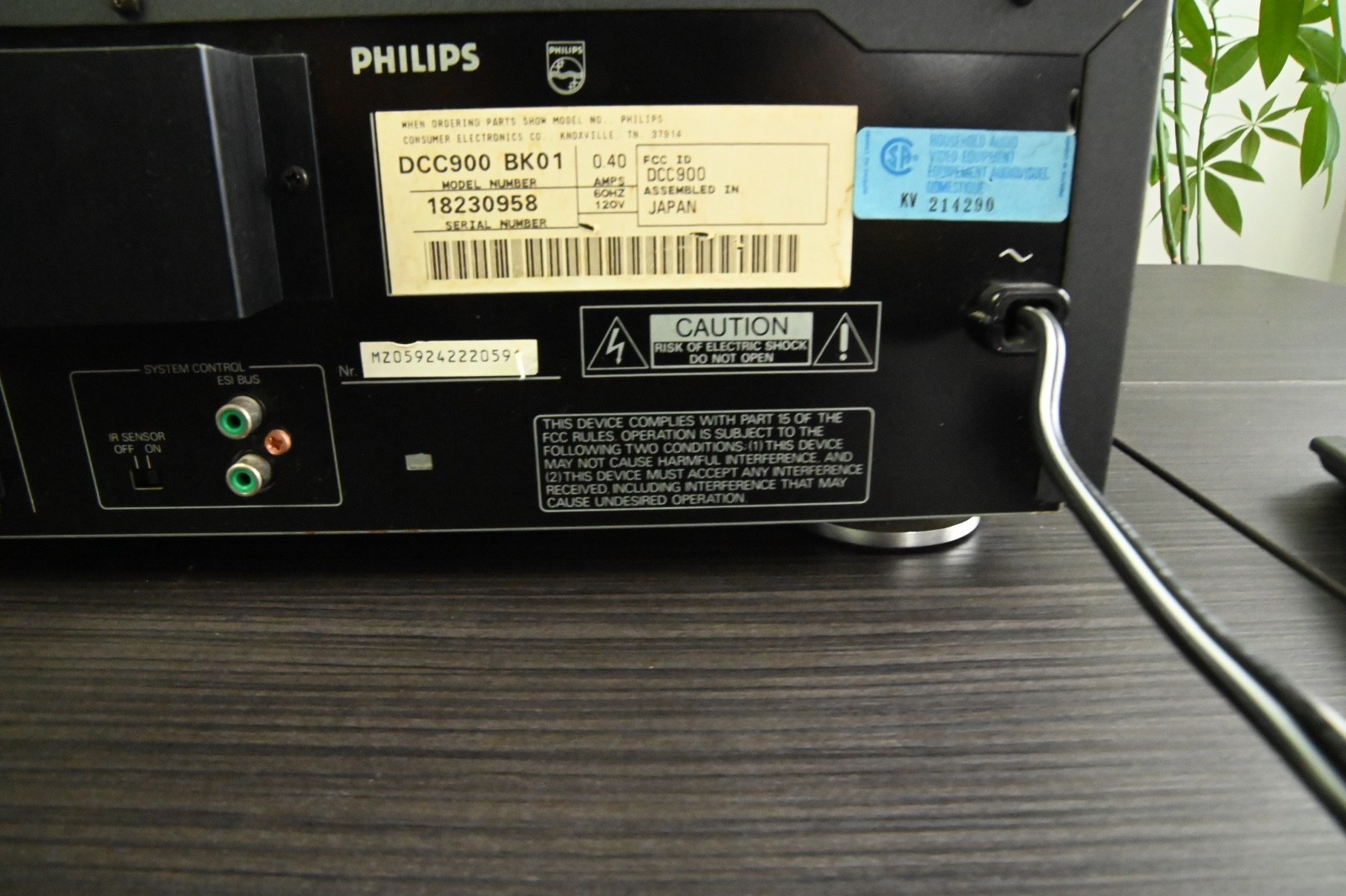 Philips DCC900 BK01 Digital Compact Cassette Recorder *AS-IS* w/ original remote