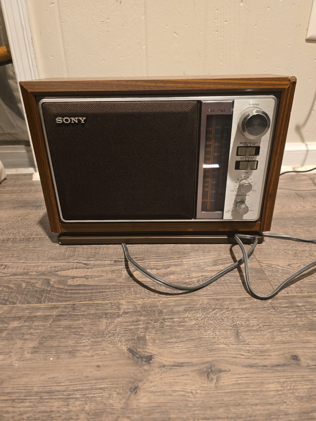 Vintage Sony ICF-9740W AM/FM Radio Woodgrain Cabinet – Tested & Working –…