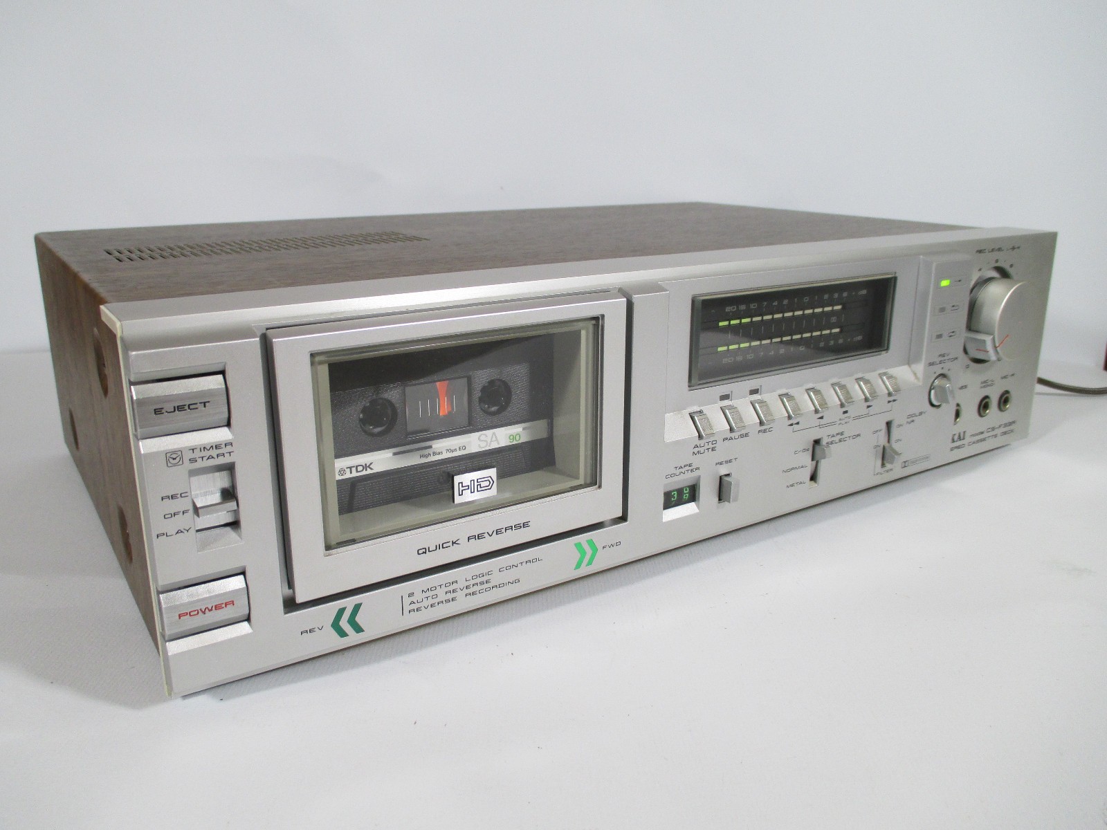 VINTAGE! Akai CS-F33R, Vintage, Stereo Cassette Deck (TURNS ON)