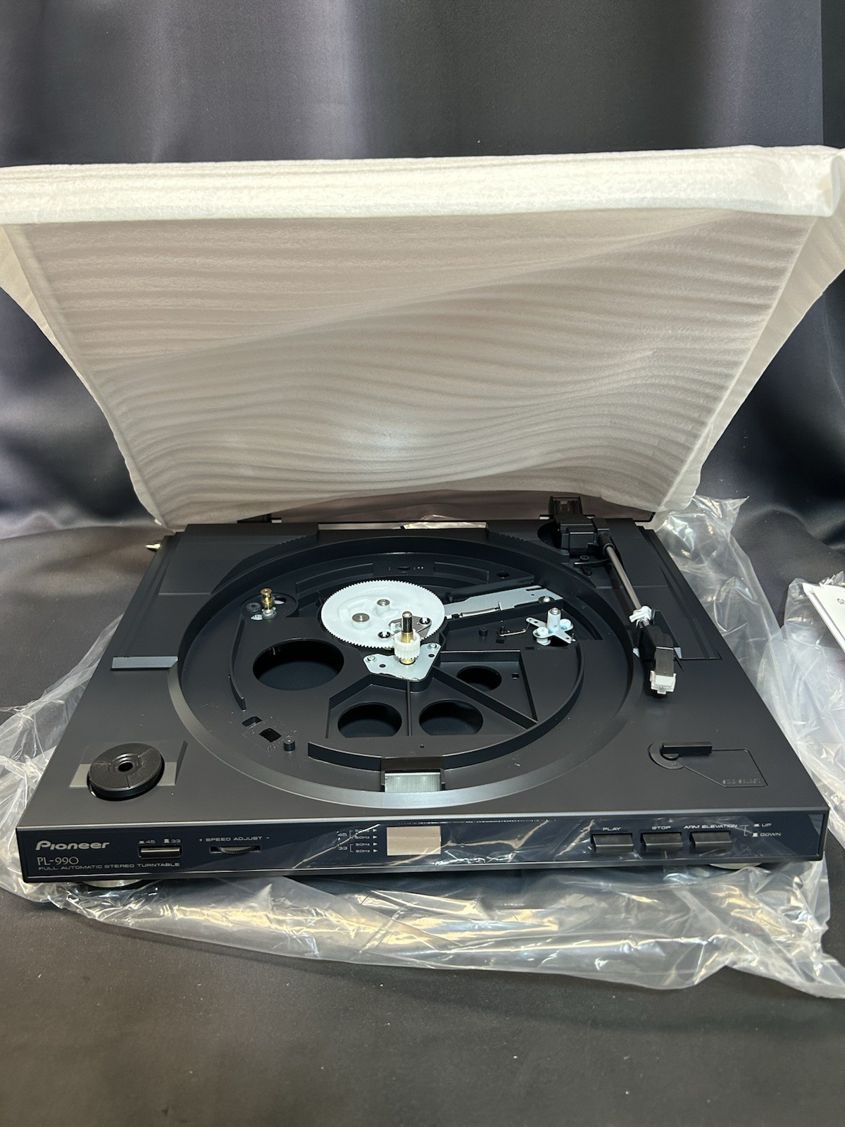 Pioneer PL-990 Automatic Stereo Turntable Record Player NEW IN OPEN BOX