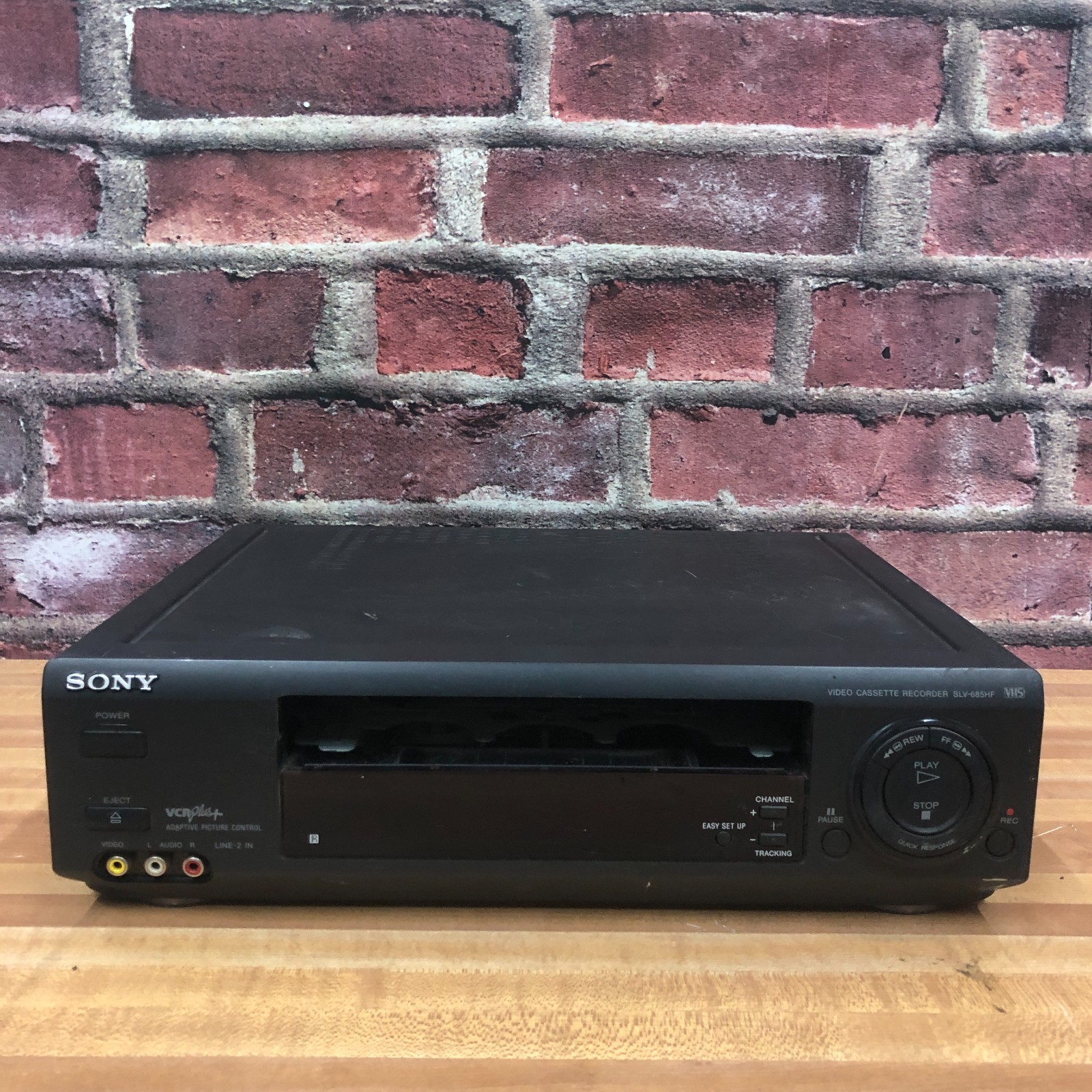 Sony SLV-685HF 4-Head Hi-Fi Stereo VHS Video Cassette Player fully tested works