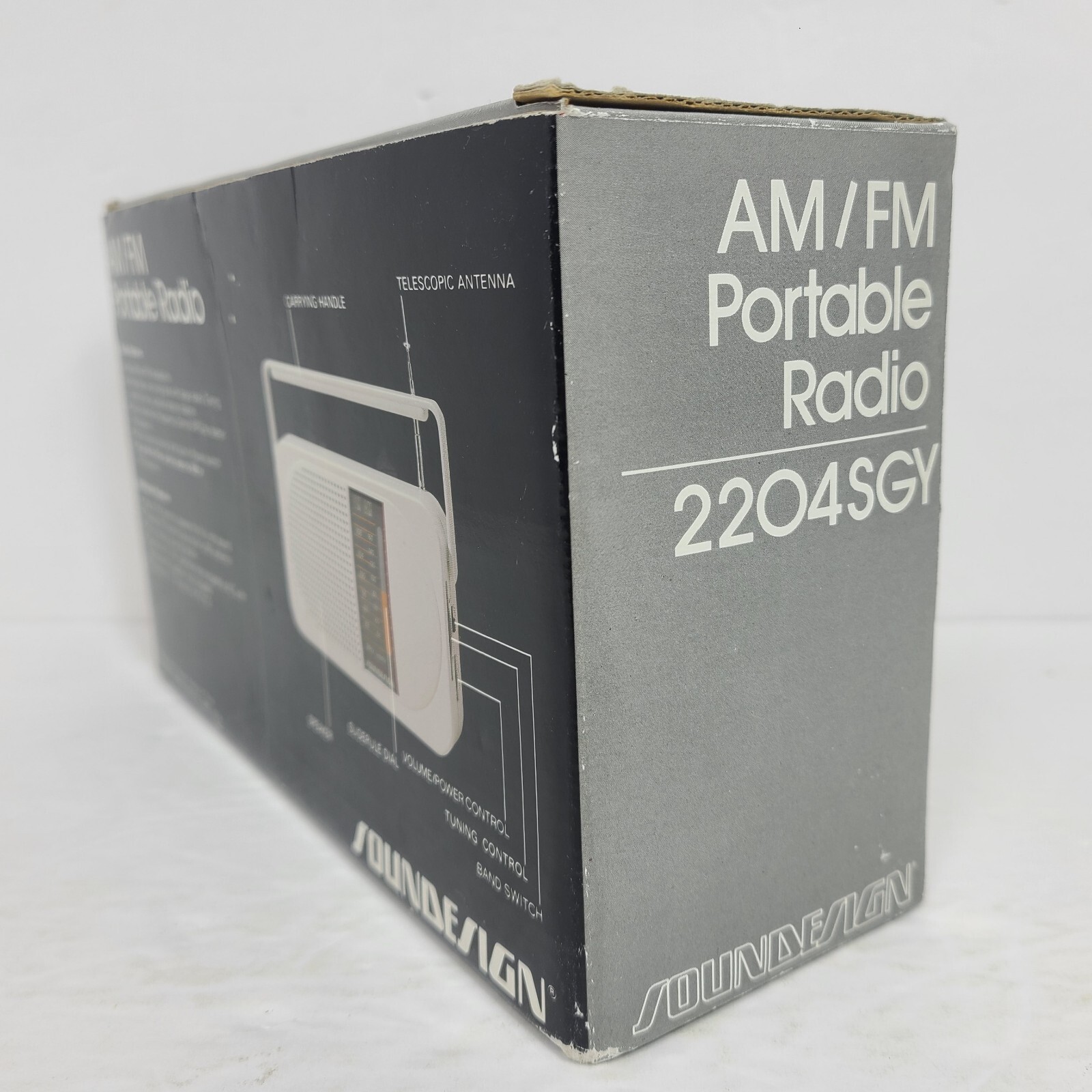 Soundesign AM/FM Portable Radio Model 2204 SGY Dual Power, Vintage~ NOS~ NIB~