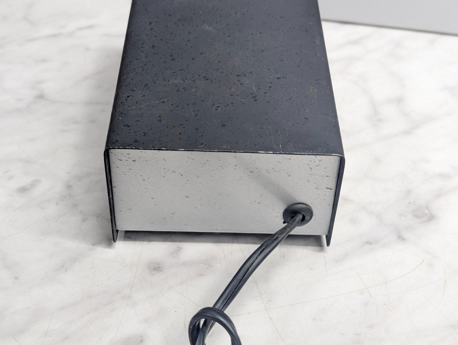 Vintage Electronic Power Supply / Test Unit Dual Binding Post Bench Box UNKNOWN