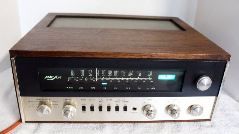 McIntosh MAC-1700 MAC1700 Stereo Receiver ~ A Beautiful Vintage Beast