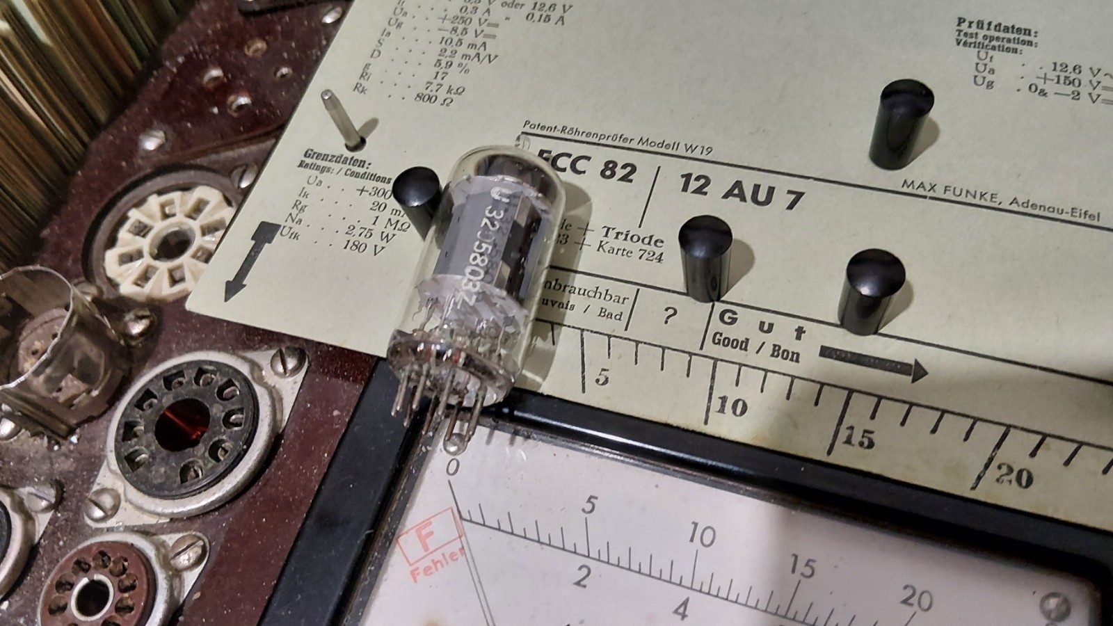 ECC802S TELEFUNKEN TUBE n1355