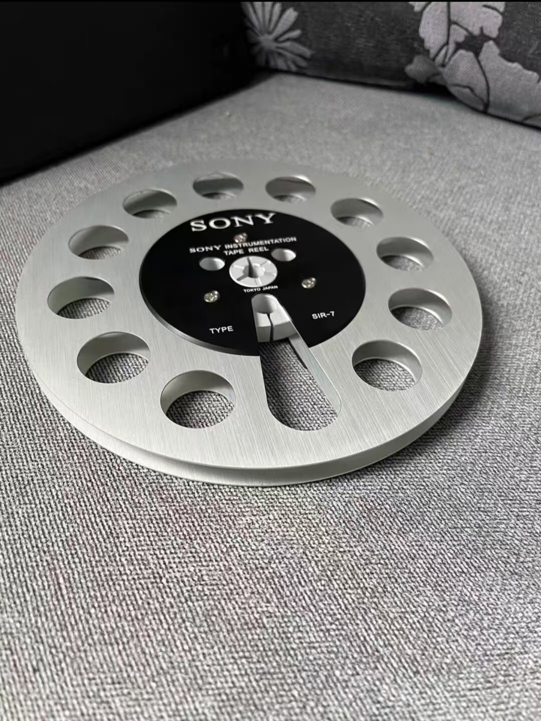 One 7” SONY Instrumentation Silver&Black Aluminium Reel to Reel Empty Tape Reel