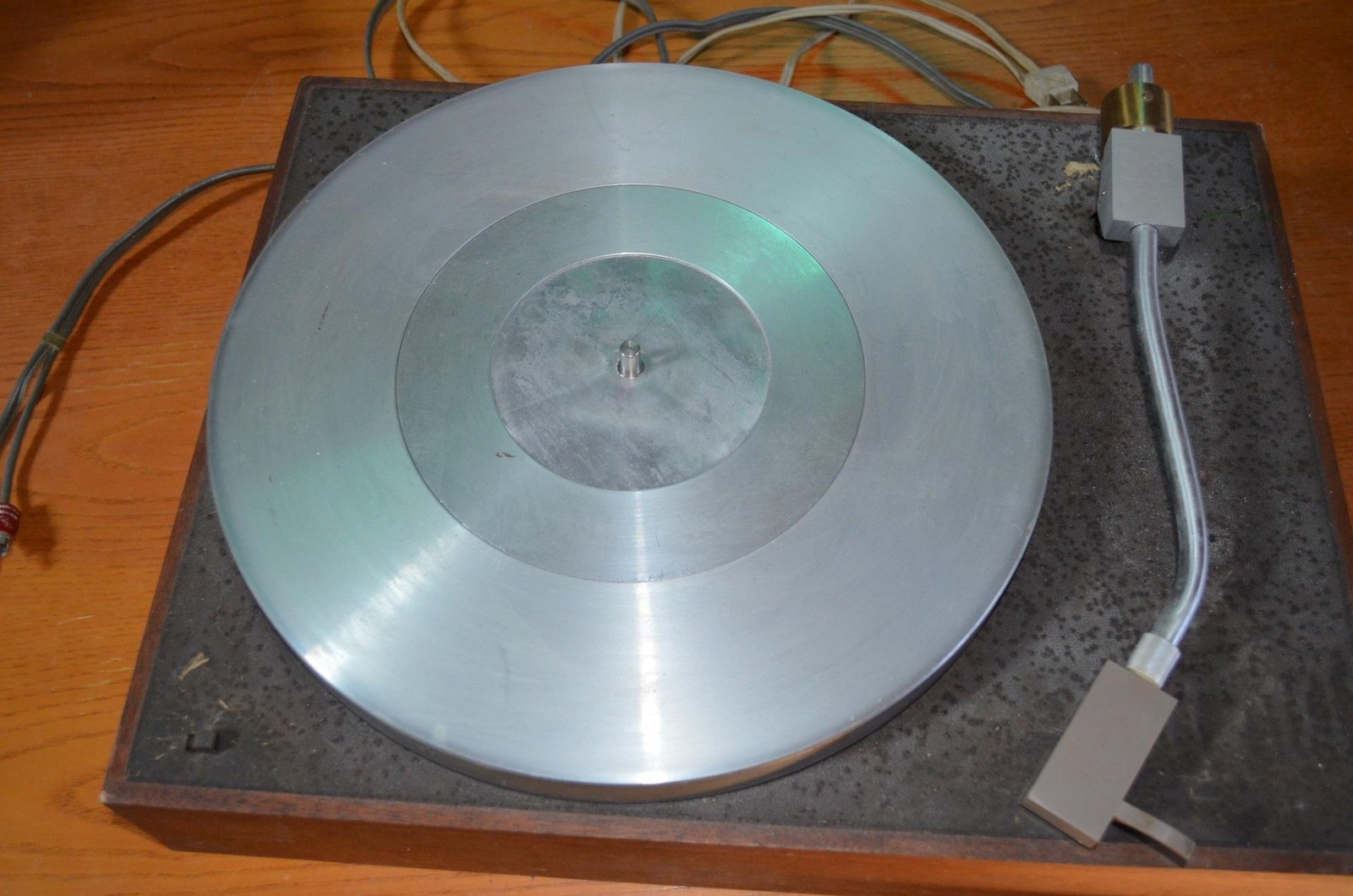 Vintage AR Acoustic Research Turntable Model TA