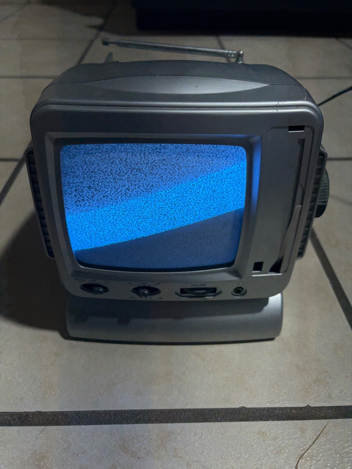 Vintage Coby CX-TV1 Portable 5” Black & White TV AM/FM Radio Tested Working