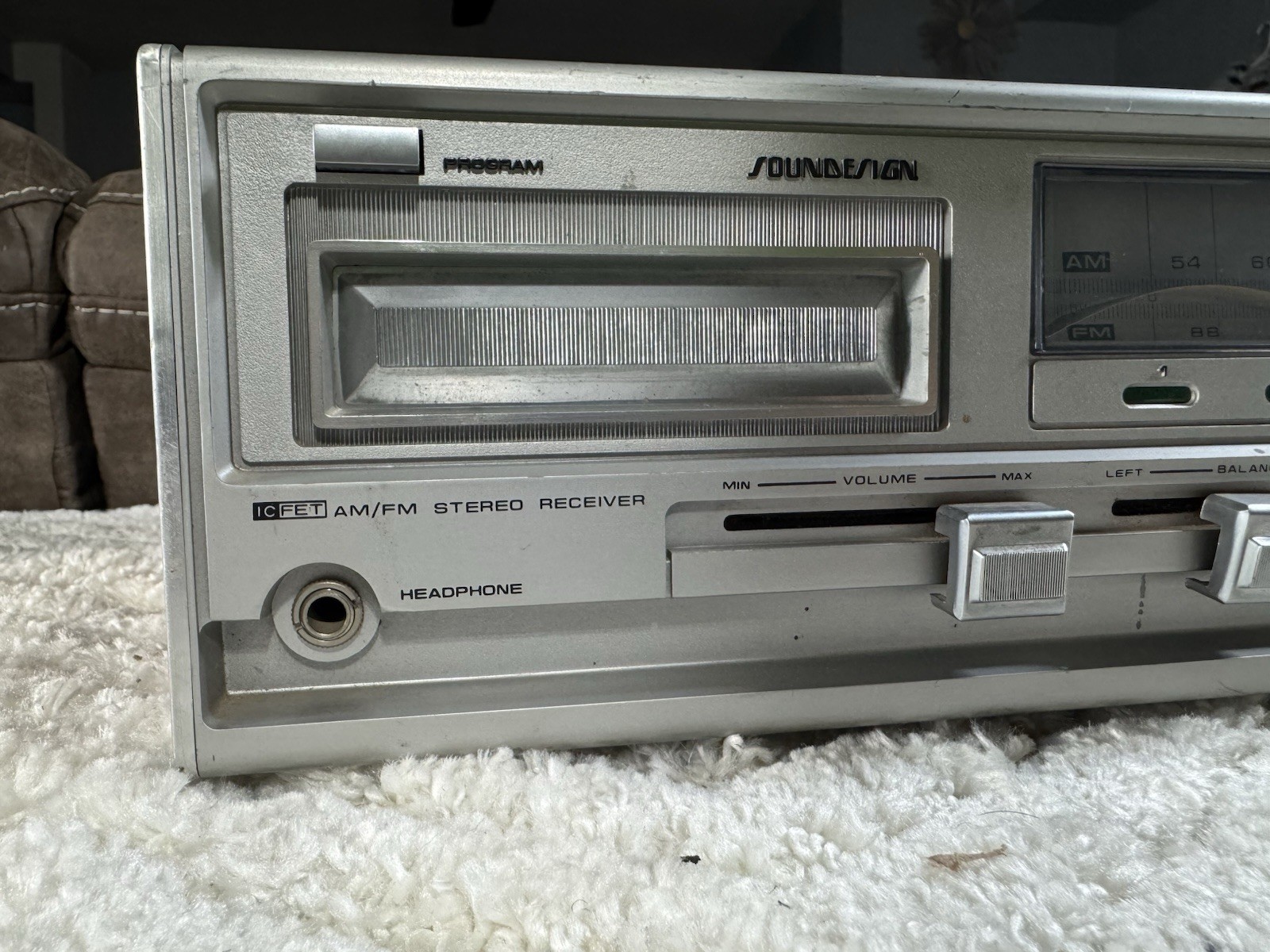 Vintage Soundesign 4411 AMFM Radio Stereo 8 Track Cassette Player Tested Working