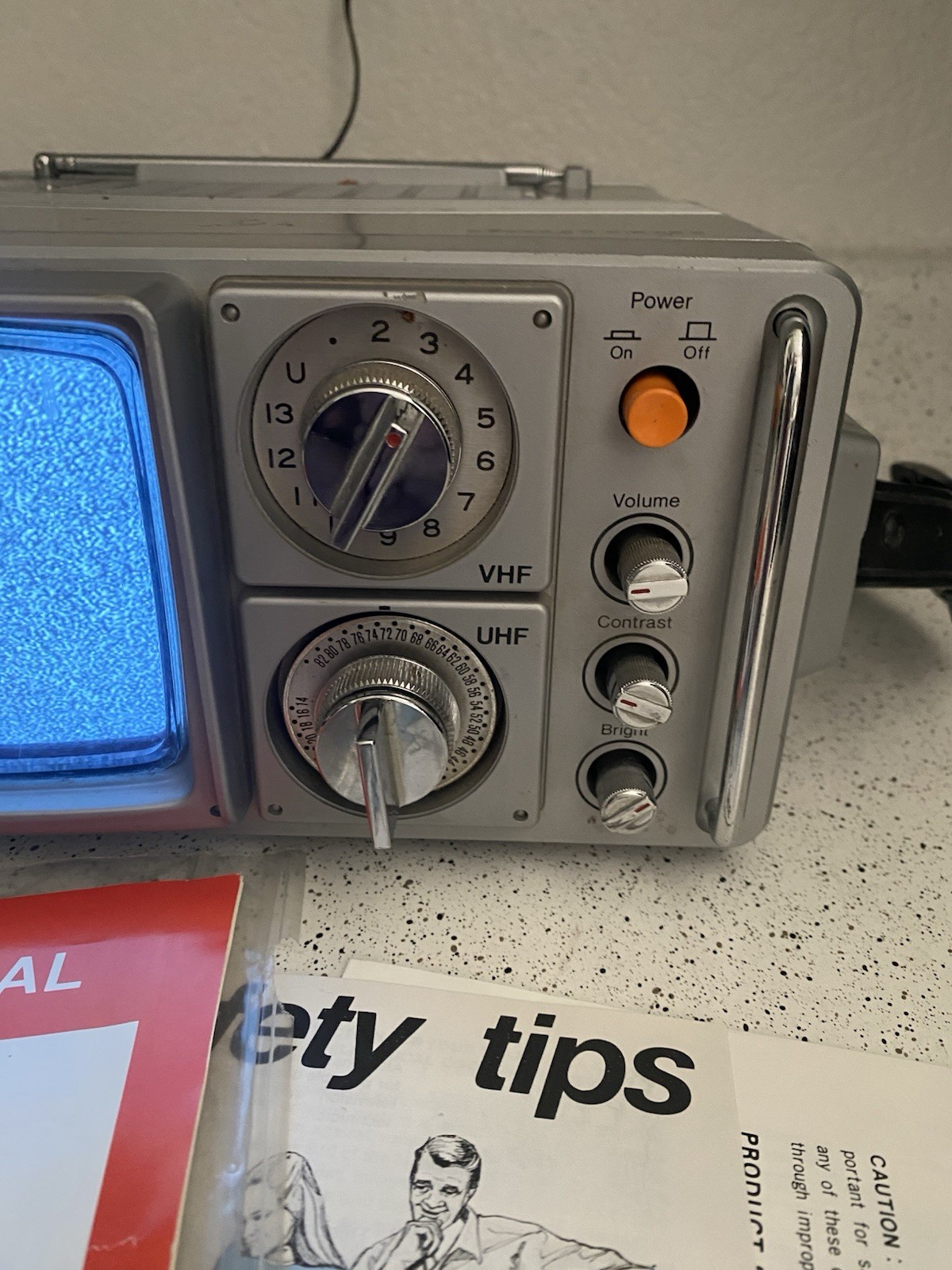 Daytron DT-505A Vintage Portable TV Power Cable Strap Tested