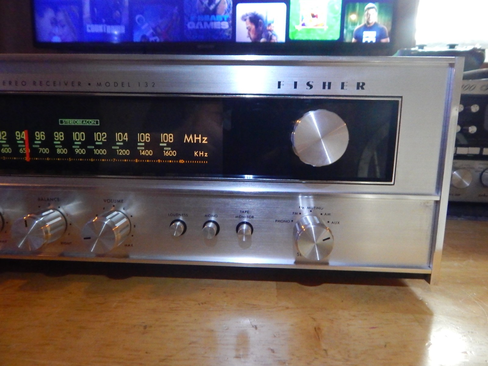 Fisher Model 132 Stereo Receiver