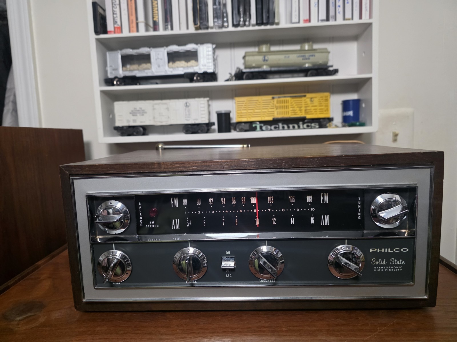Philco Solid State Stereophonic Am/Fm Receiver P 1002-124