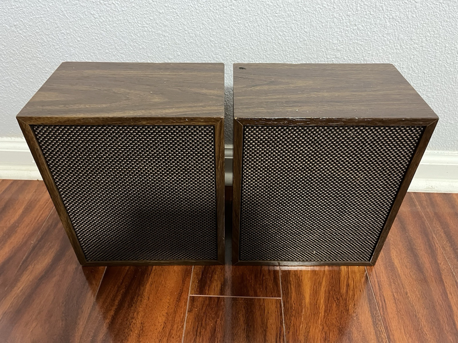 Vintage Radio Shack SOLO-5 5″ Full Range Speakers