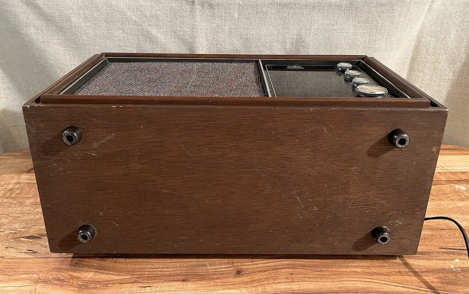 RCA Long Range TRF Solid State Radio RZC275W Walnut (Works – Read)